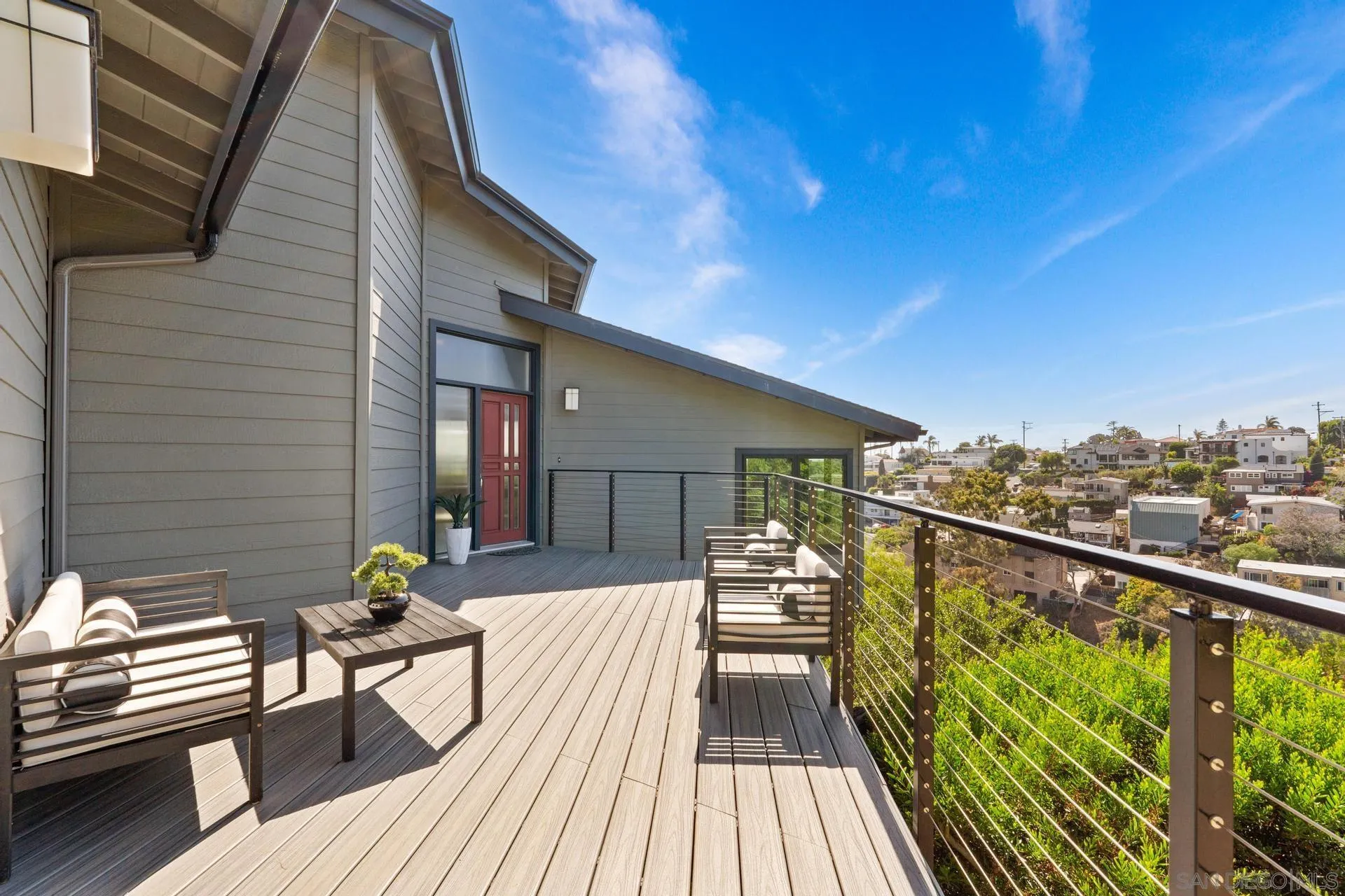 https://cdn.realtyfeed.com/cdn/127/250031878/1d07322ac20636466f54f1f263892e1d.webp