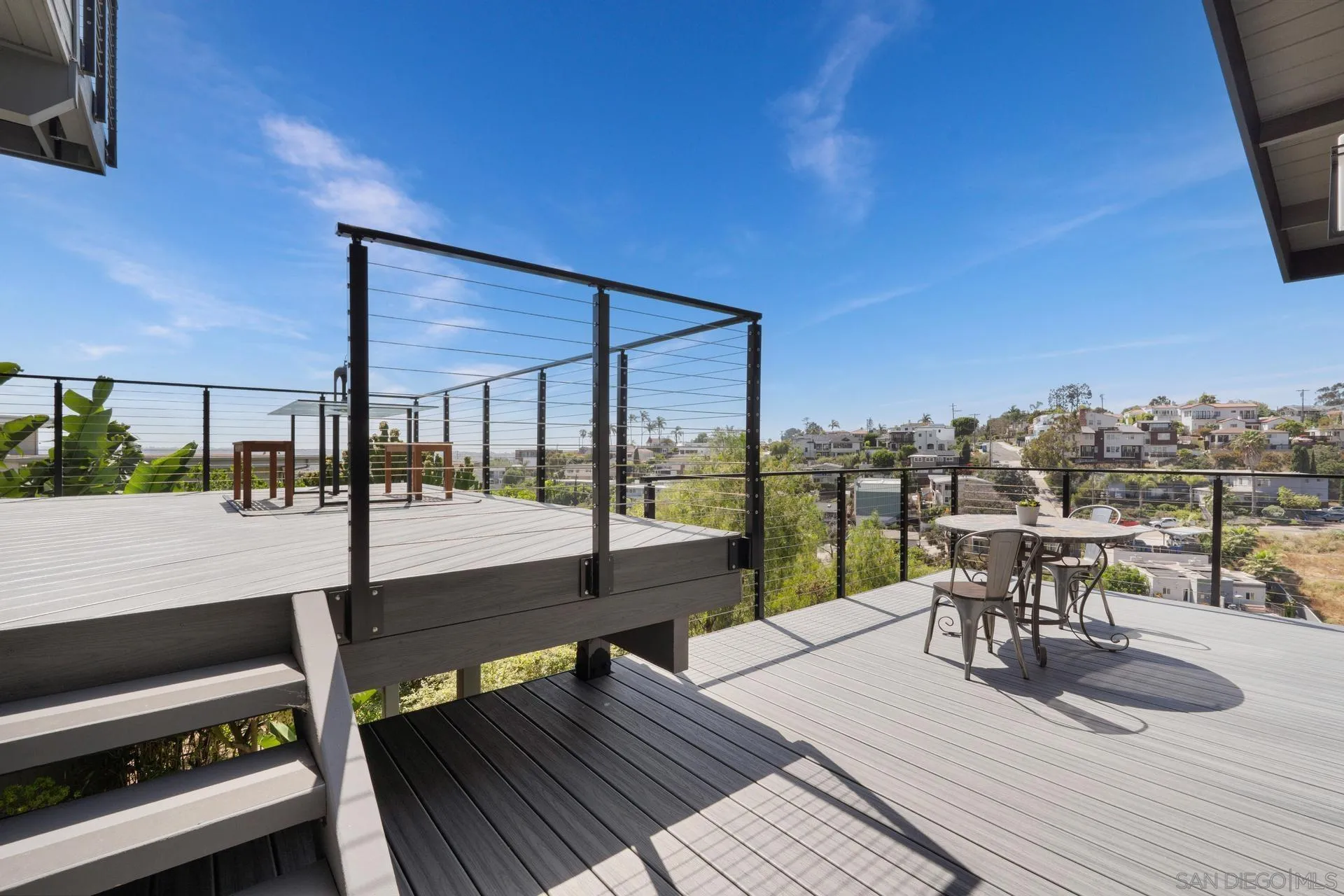 https://cdn.realtyfeed.com/cdn/127/250031878/2868fc1c4a42cdf50fd21c54cd79fc48.webp