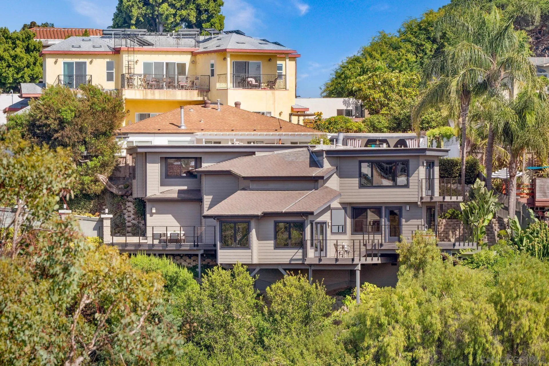 https://cdn.realtyfeed.com/cdn/127/250031878/3ebc97e9243d2cc89bfd8c4110ef58b5.webp