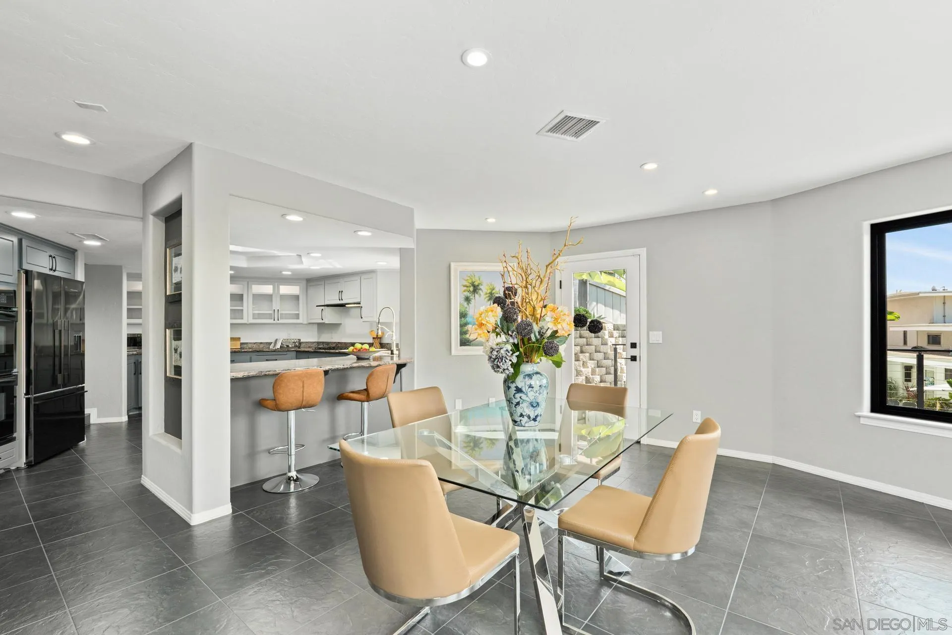 https://cdn.realtyfeed.com/cdn/127/250031878/dbf936468d39087e2f907531ec7b1cac.webp