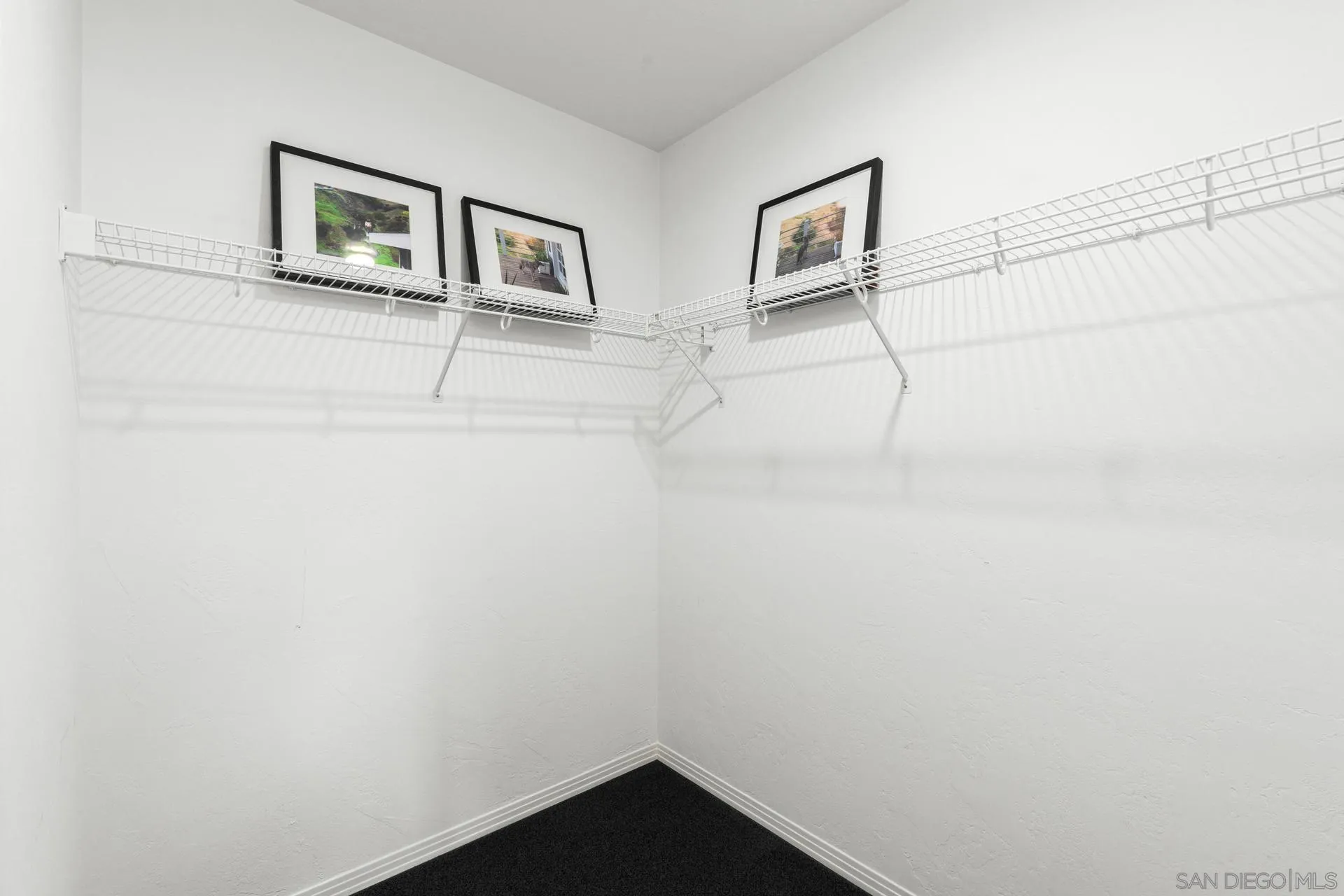 https://cdn.realtyfeed.com/cdn/127/250031878/e12b6d1dde291ec56ab7950ddeb90e43.webp