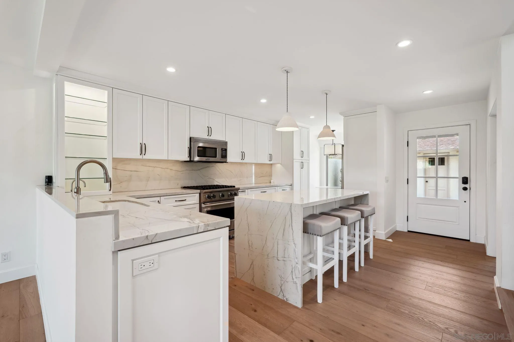 https://cdn.realtyfeed.com/cdn/127/250031897/0e11a739c6c3368587c9b1f504461e78.webp