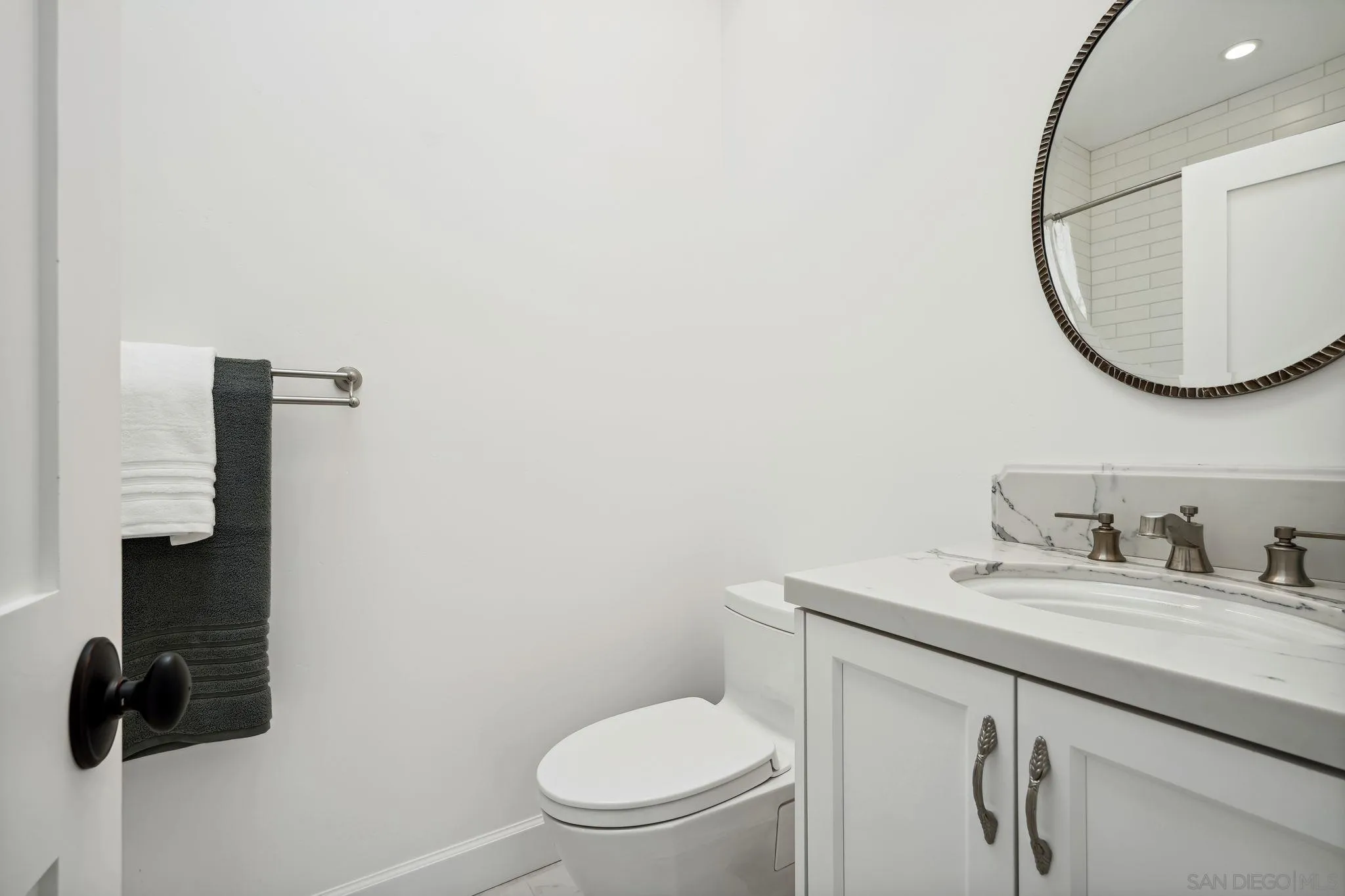 https://cdn.realtyfeed.com/cdn/127/250031897/2cfd8f098897c1e26c3d3fd1b9e98889.webp
