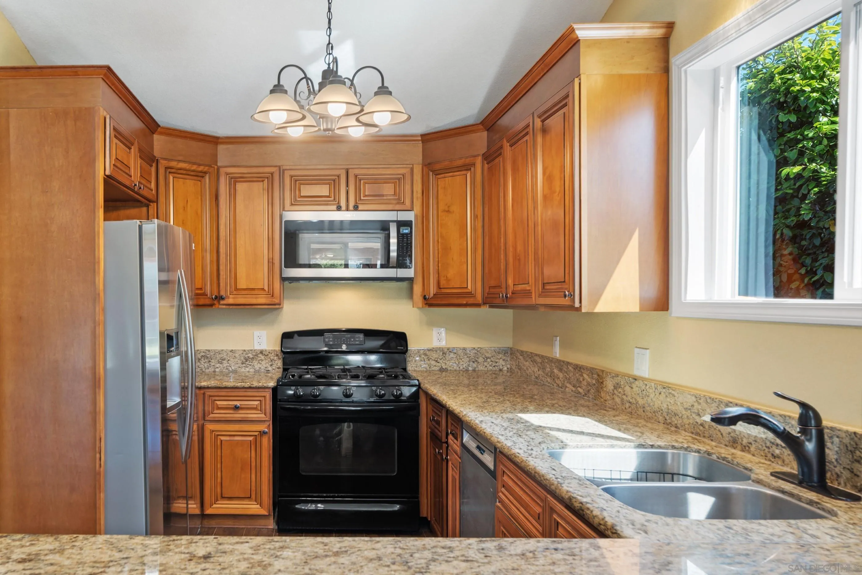 https://cdn.realtyfeed.com/cdn/127/250031910/0791492245c3890cdbe78f0e9fb673ed.webp