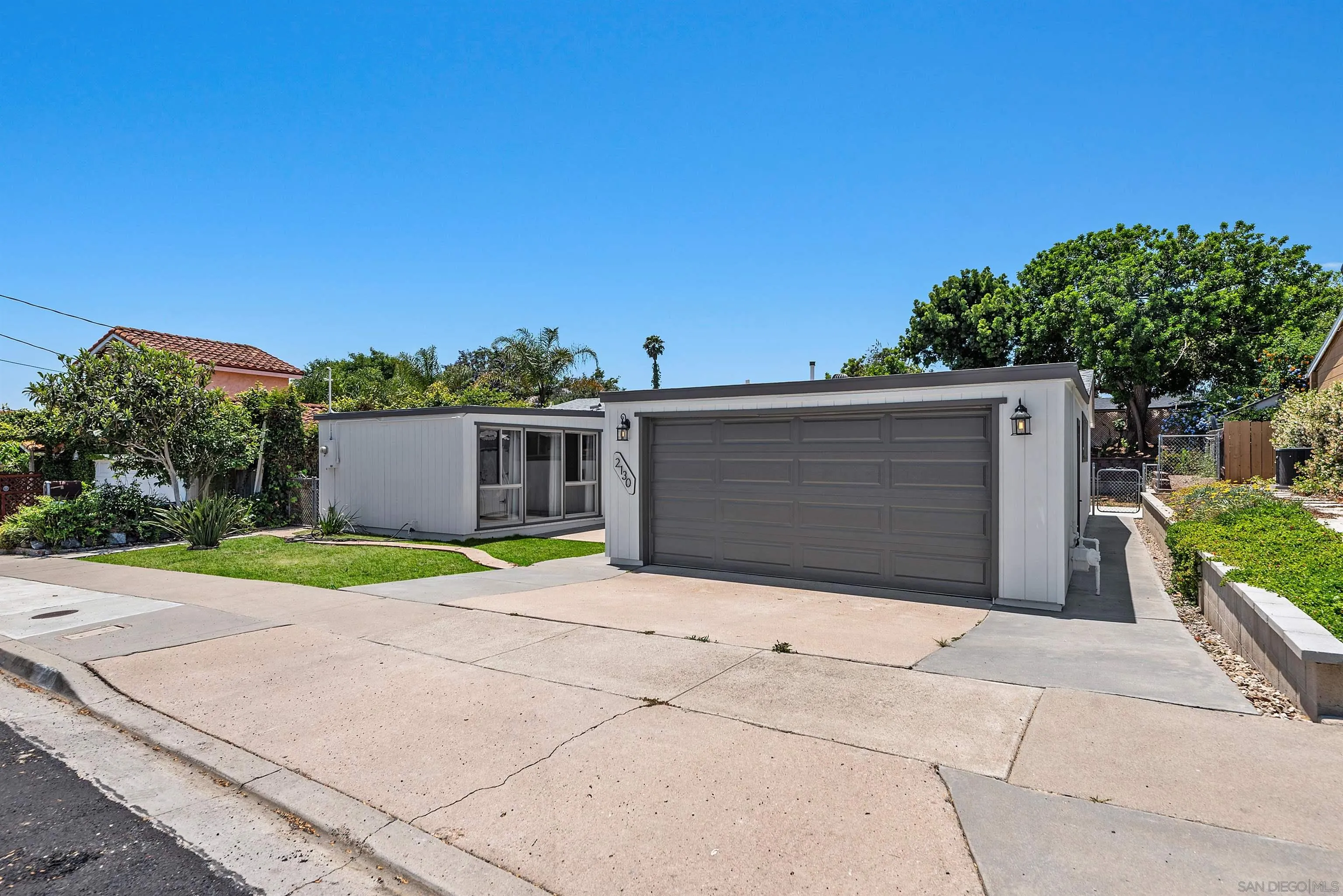 https://cdn.realtyfeed.com/cdn/127/250031910/1171fc7a1e1c31570a1dd4a4651f5a53.webp