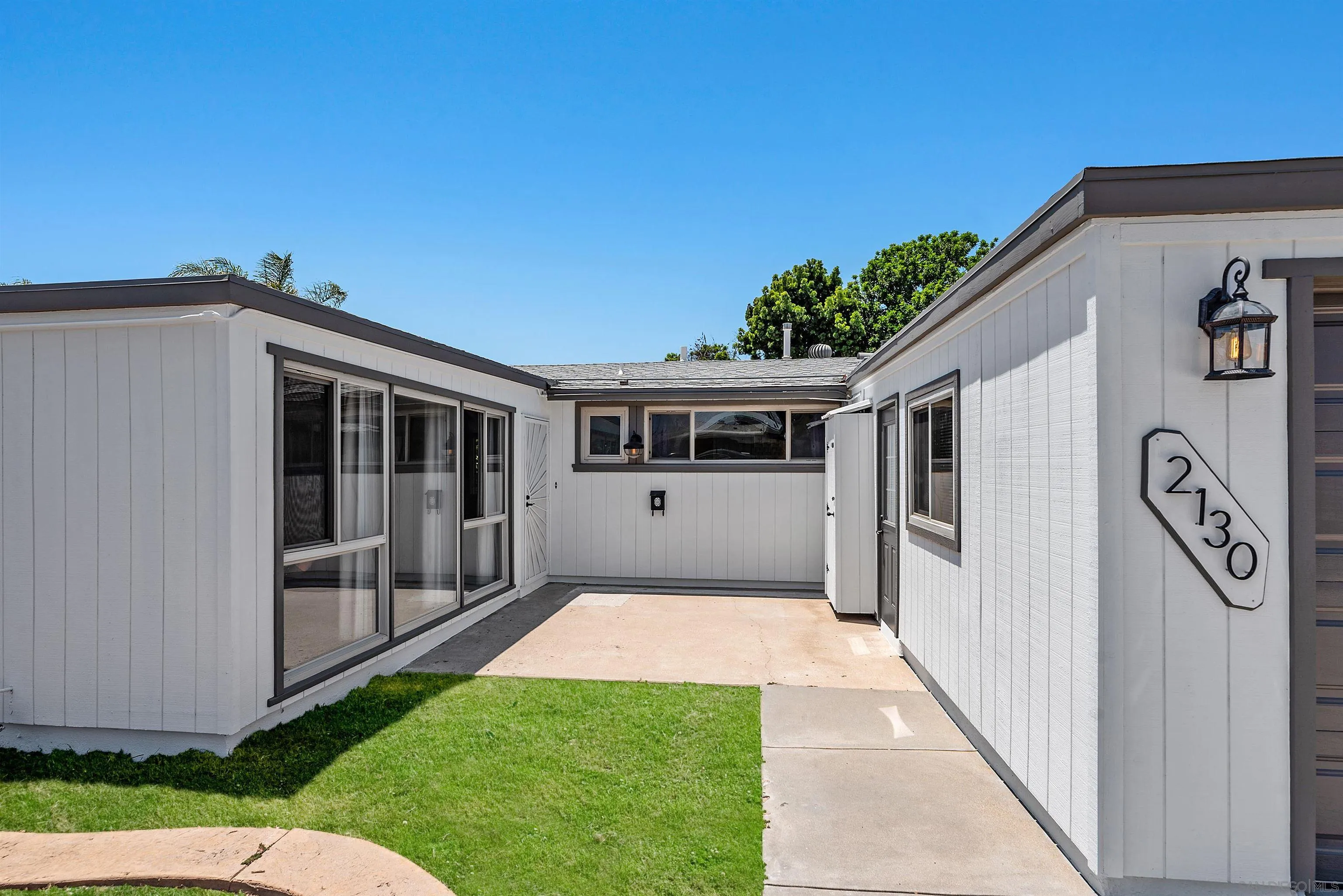 https://cdn.realtyfeed.com/cdn/127/250031910/c16fc86c3c16458a9dce3729da45ceb7.webp