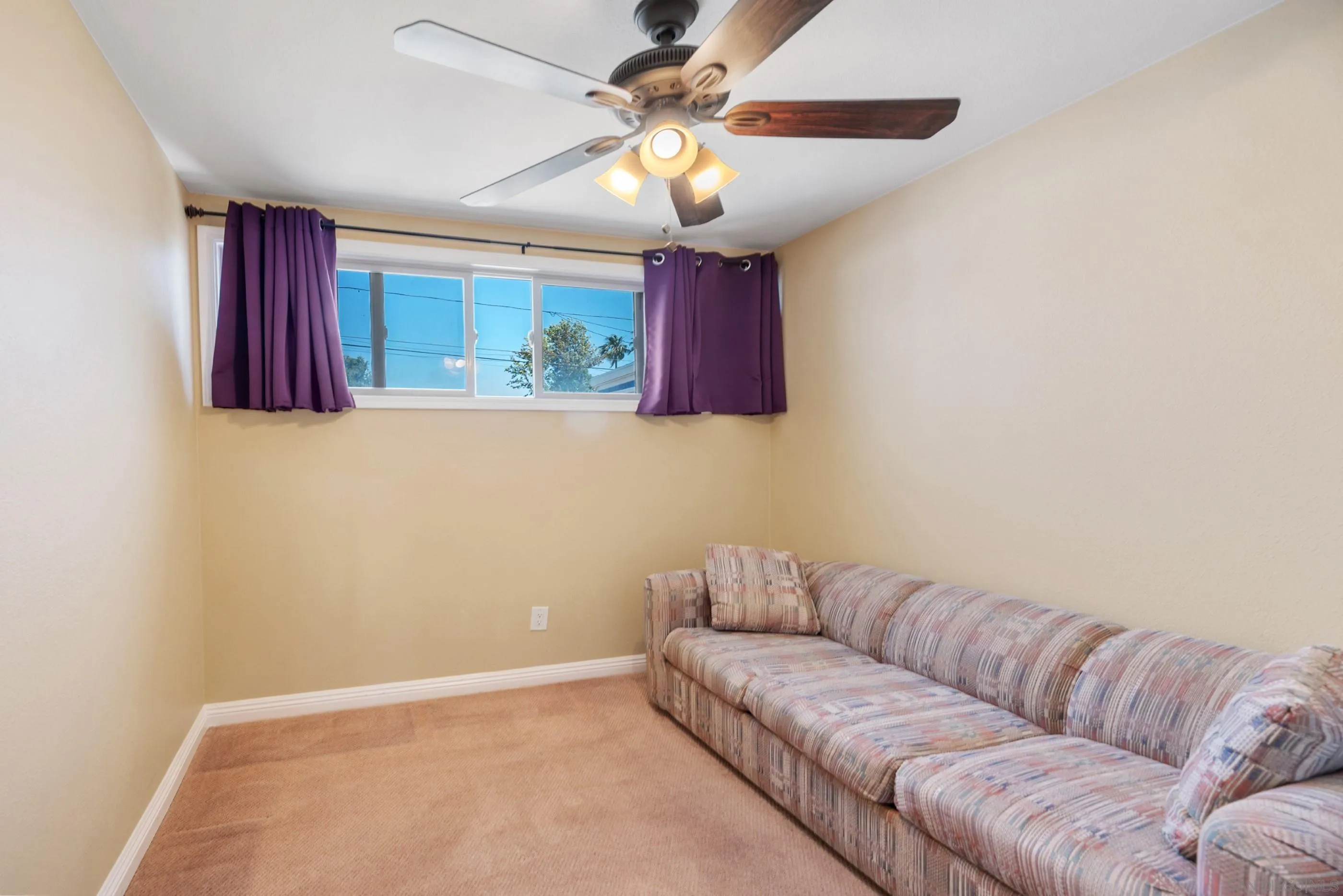 https://cdn.realtyfeed.com/cdn/127/250031910/dcc0d0fa3d0e96b6ce291a3af9b6186c.webp