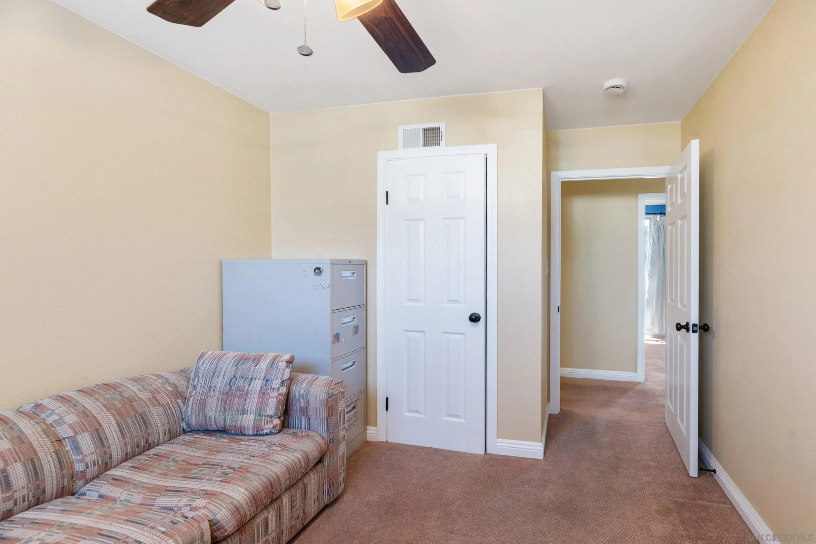 https://cdn.realtyfeed.com/cdn/127/250031910/fb87928de14fbcefaaa26c9b3da58fa5.webp