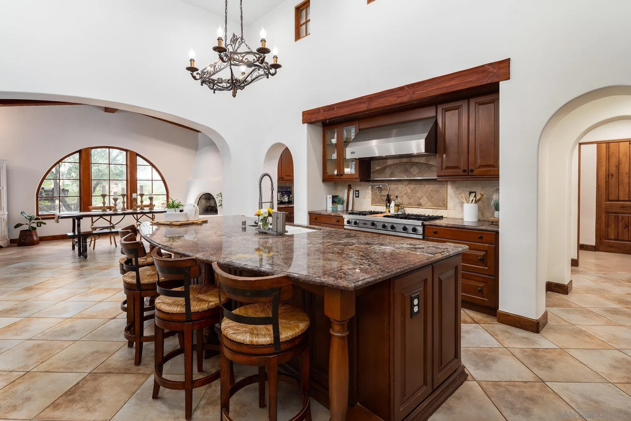 https://cdn.realtyfeed.com/cdn/127/250031915/0b14bda5db627ee6b9e905874a41776a.webp