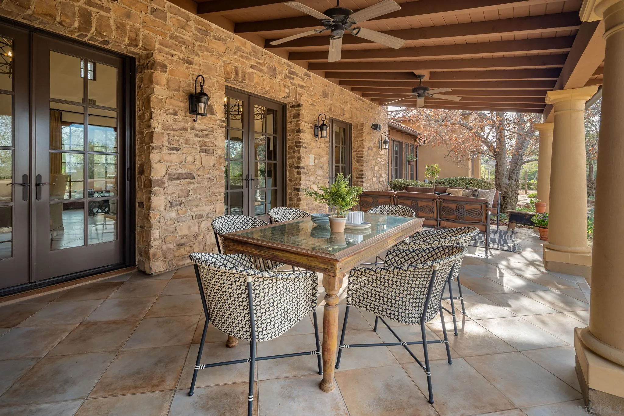 https://cdn.realtyfeed.com/cdn/127/250031915/c12334cd82c4539ce492488965c6401c.webp