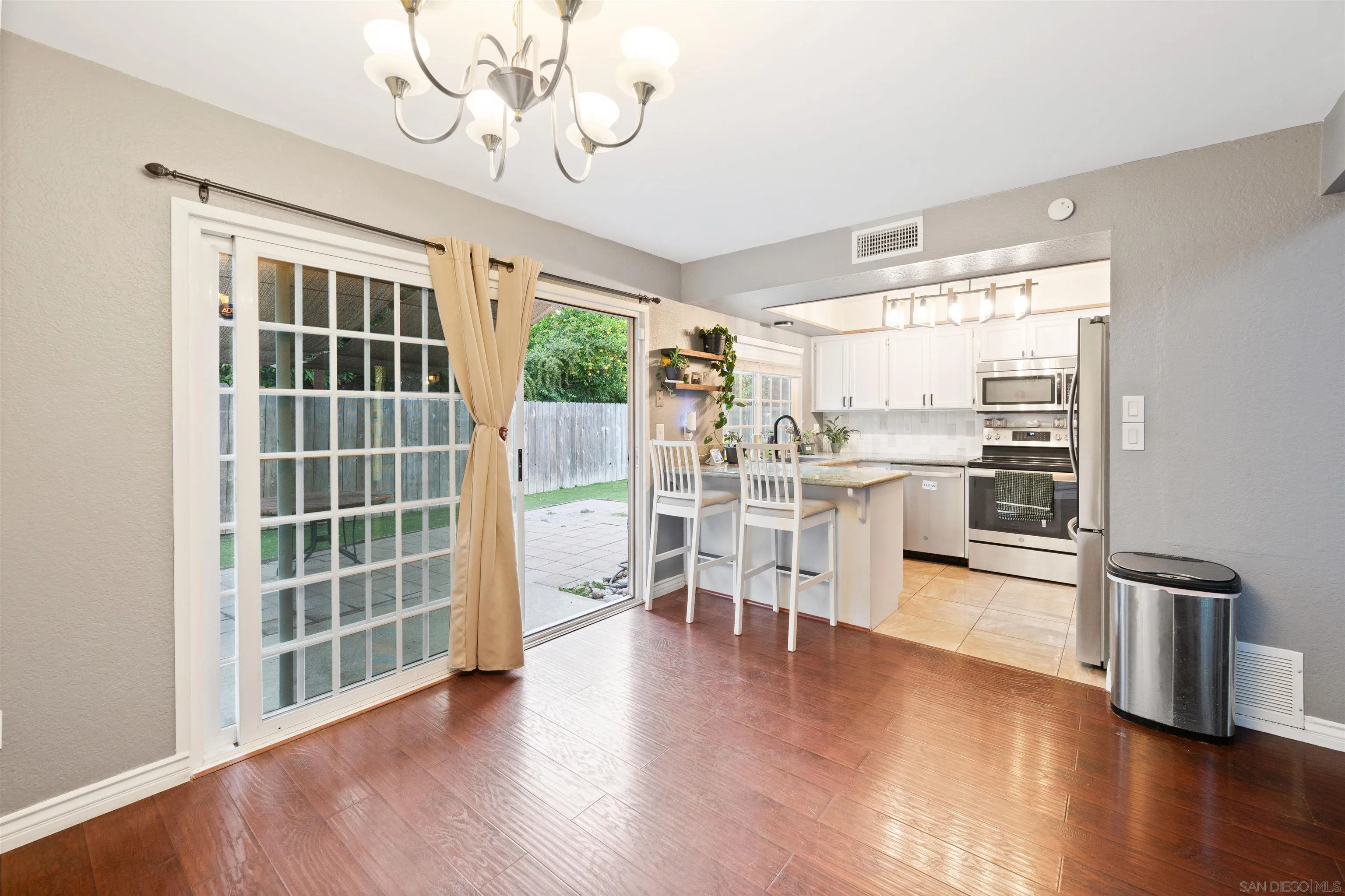 https://cdn.realtyfeed.com/cdn/127/250031916/07274372b6686a2031266bdb0f9002e2.webp