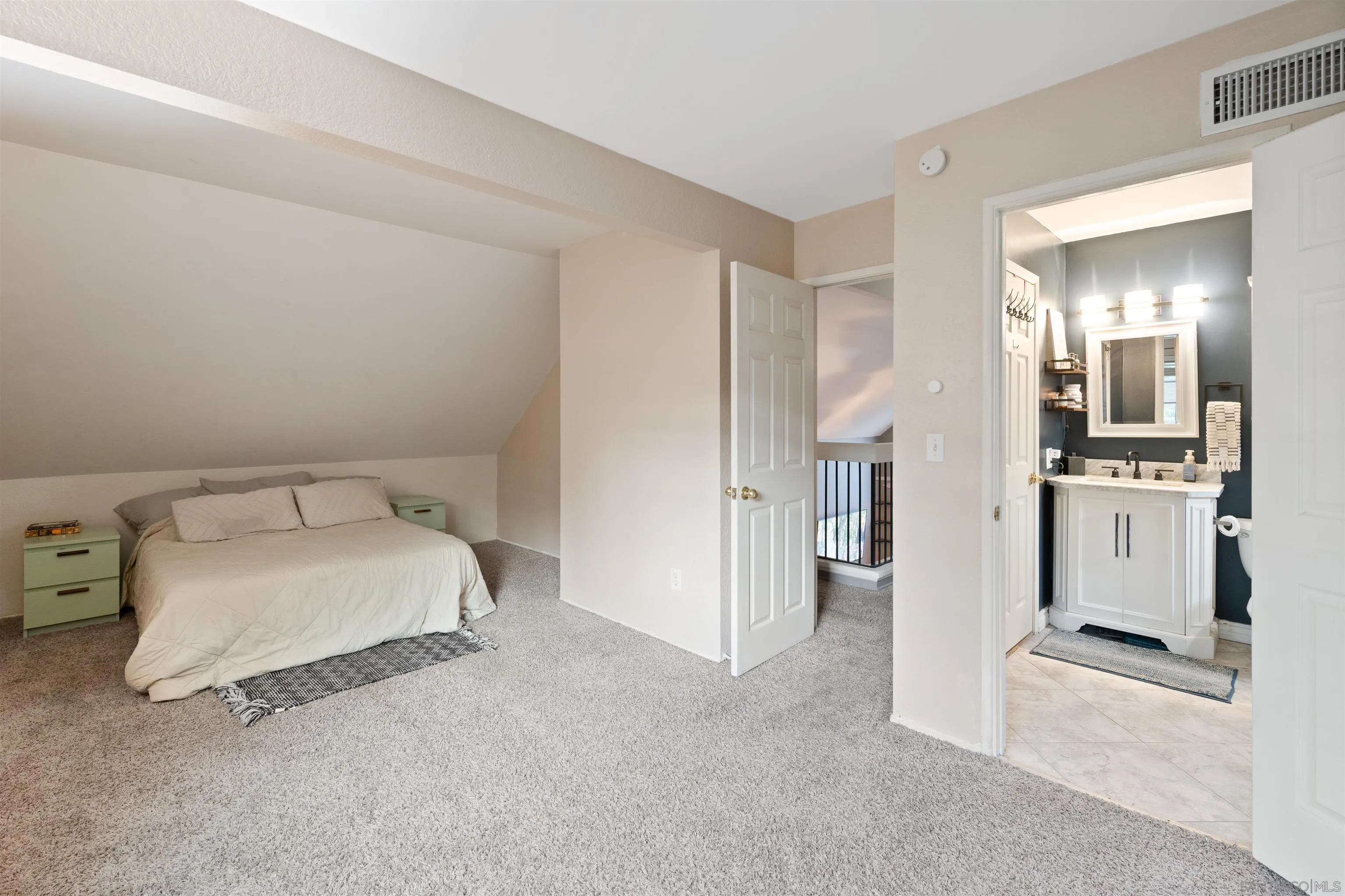 https://cdn.realtyfeed.com/cdn/127/250031916/5a849331e02733ef2ad4bfab94224739.webp