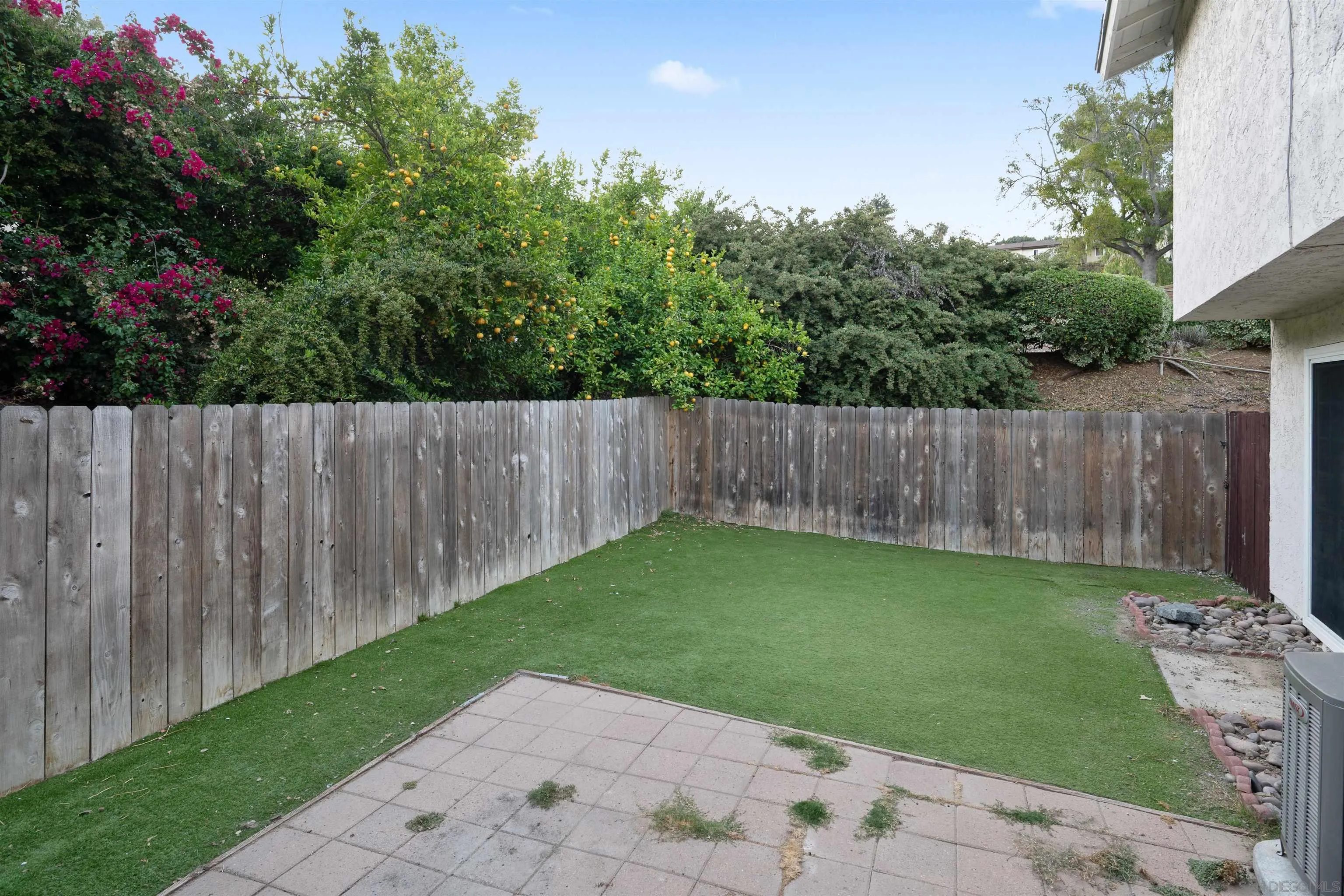 https://cdn.realtyfeed.com/cdn/127/250031916/e25992b4320bec2ff39159f0f51d7839.webp