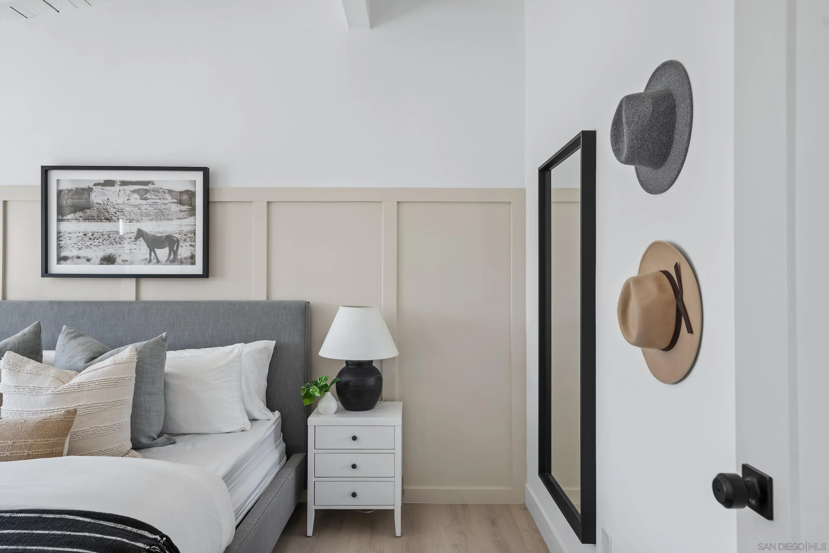 https://cdn.realtyfeed.com/cdn/127/250031924/31839bdbe6f6246573a97ebd16009ba4.webp