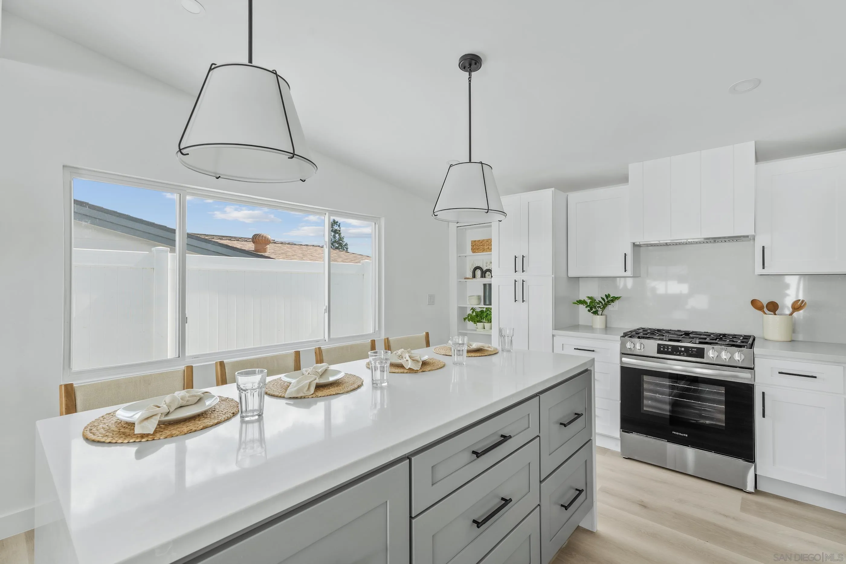 https://cdn.realtyfeed.com/cdn/127/250031924/5292bad6753190f06c7cde393d9d456c.webp