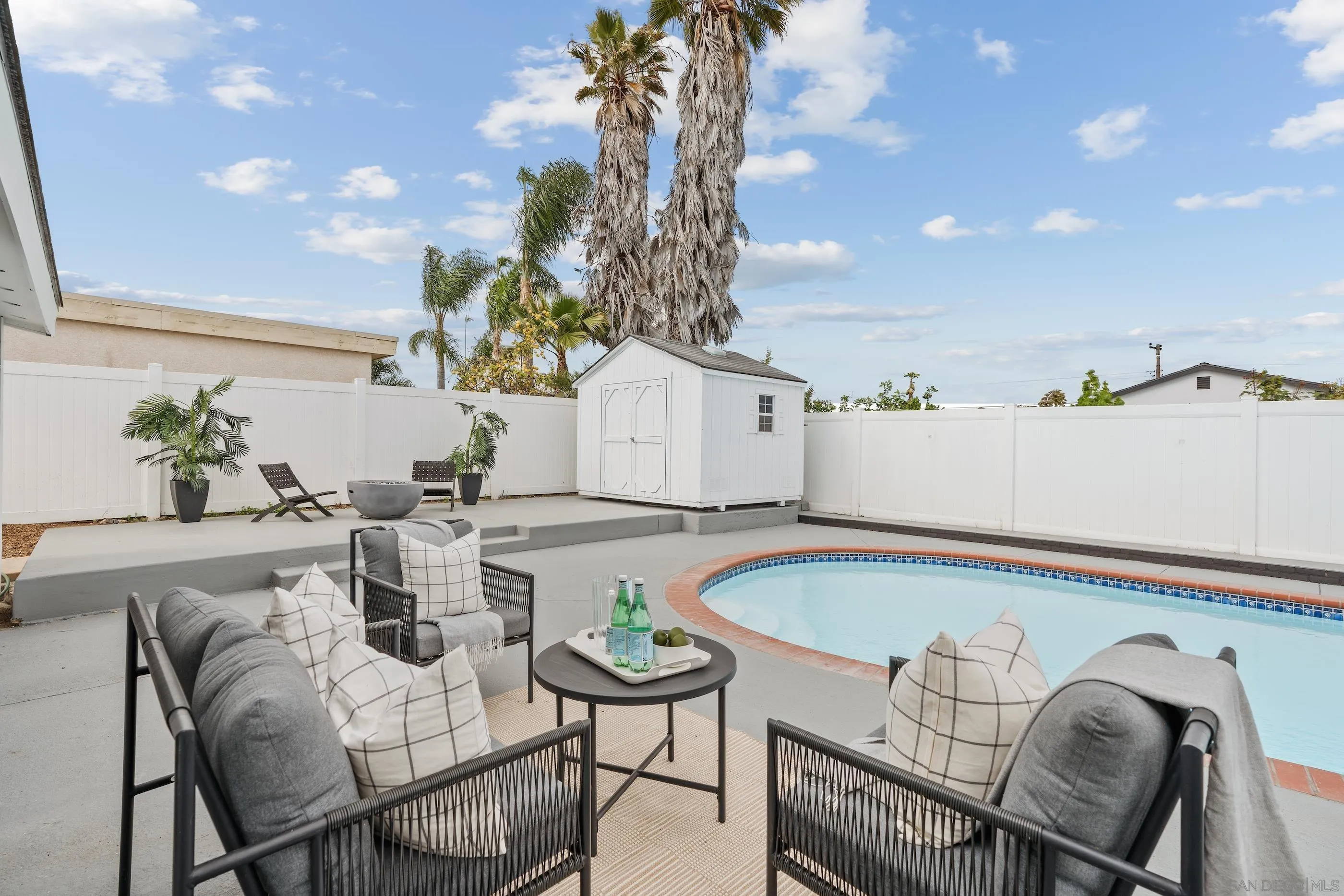 https://cdn.realtyfeed.com/cdn/127/250031924/f9172859ab41974e83518d107a9fcdd6.webp