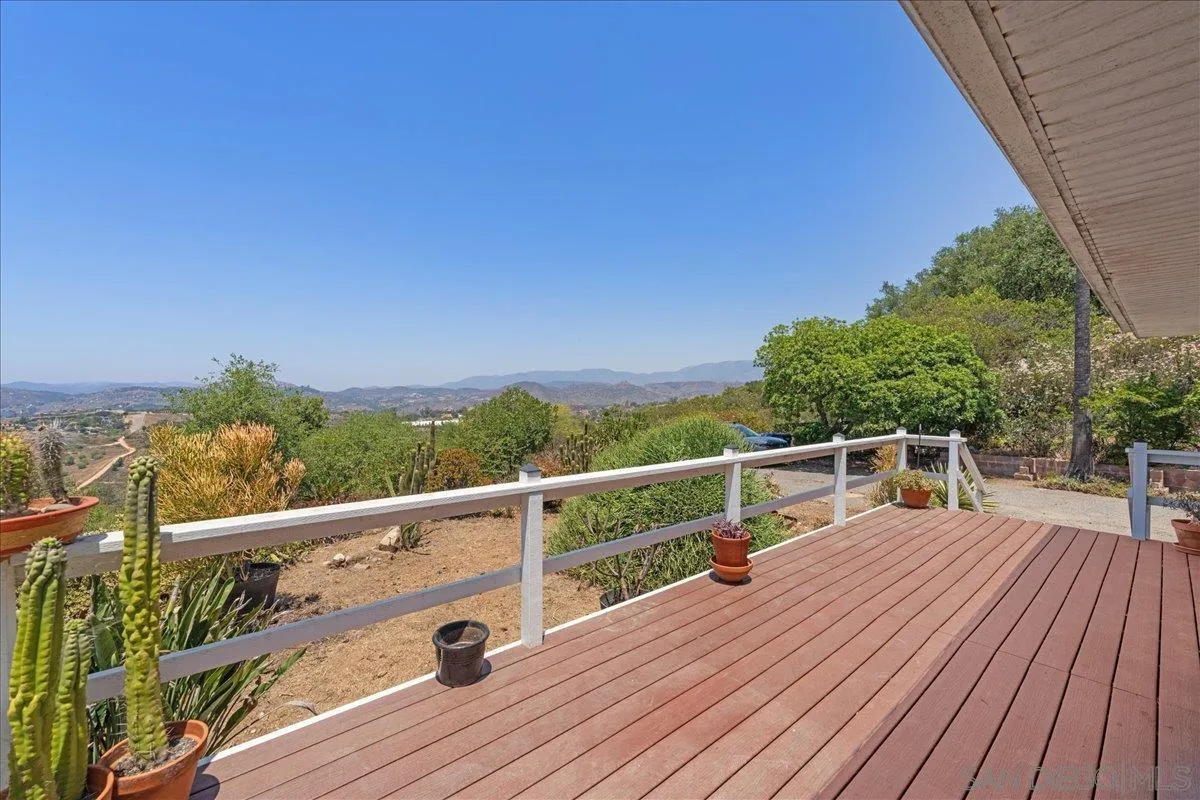 https://cdn.realtyfeed.com/cdn/127/250031927/0015a62422bf792379da878abf5557b4.webp