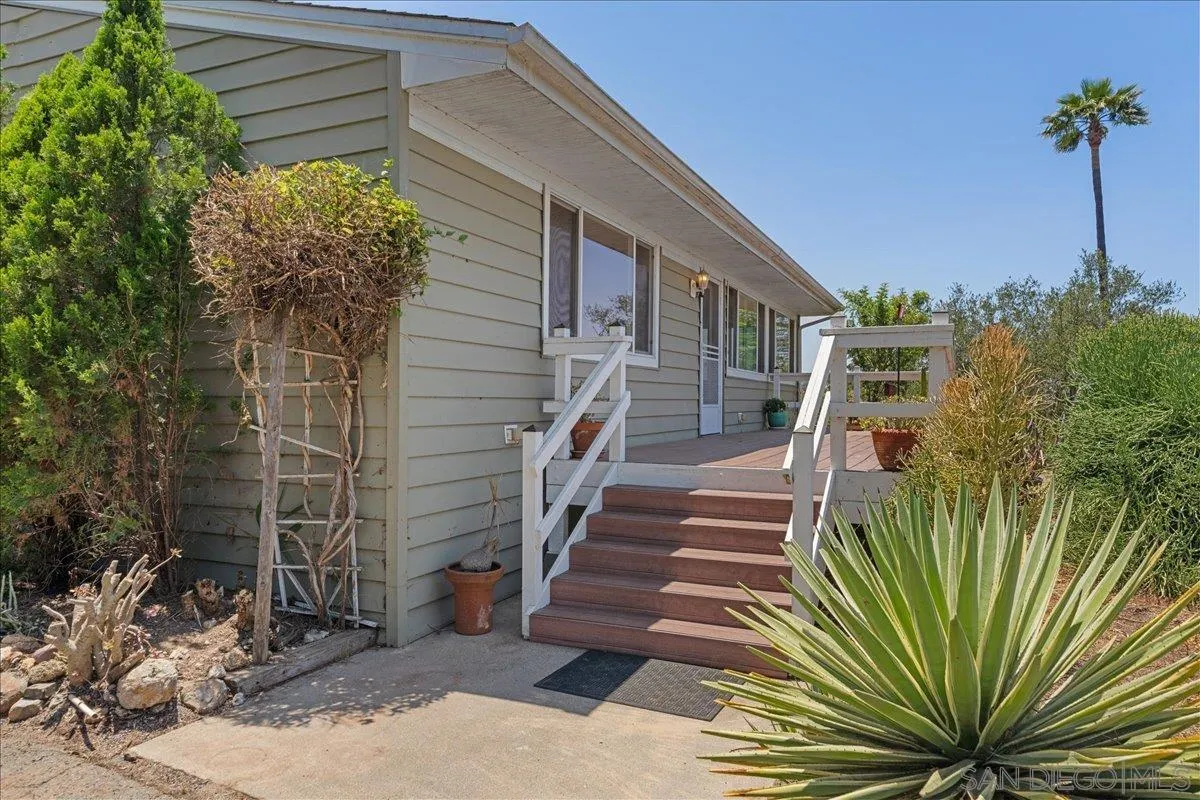 https://cdn.realtyfeed.com/cdn/127/250031927/1de92d3cee33f28702897957ba3a30da.webp