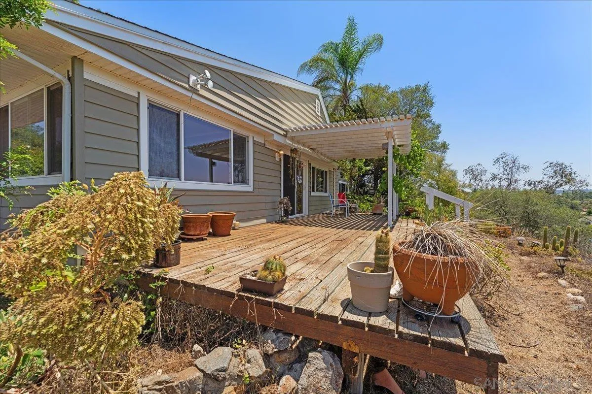 https://cdn.realtyfeed.com/cdn/127/250031927/e20aca81100ed9bab2fc68c26b8f01f8.webp