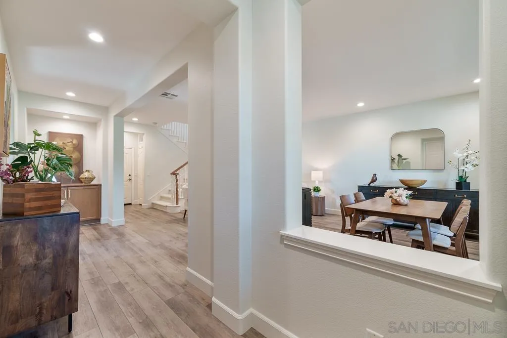 Photo #5: 250031937 Listing 