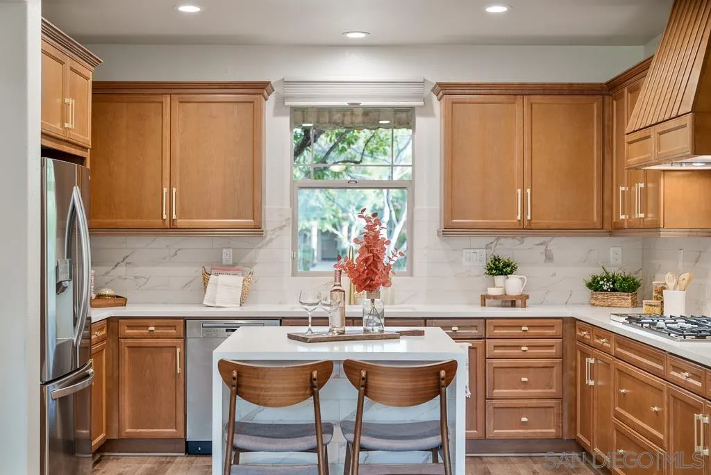 Photo #6: 250031937 Listing 