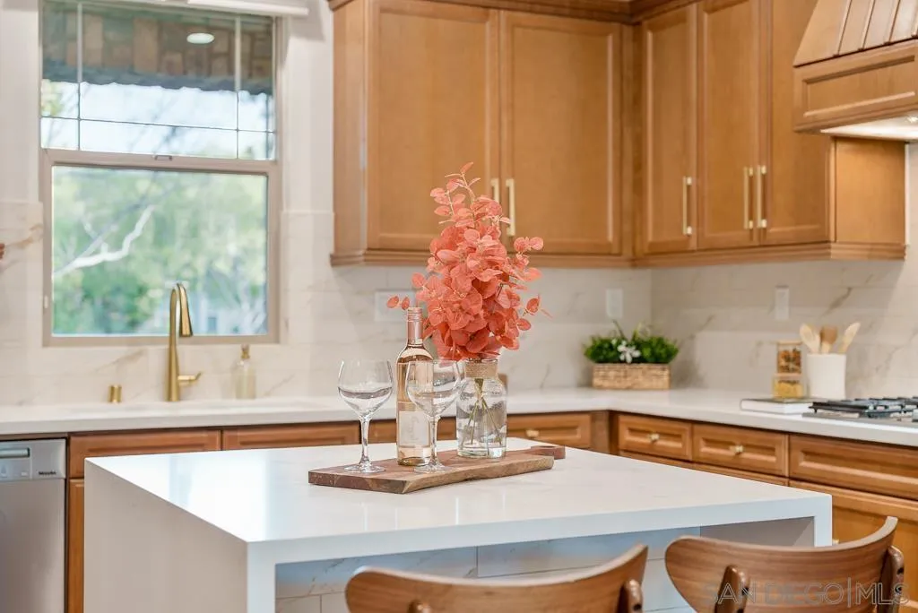 Photo #9: 250031937 Listing: Photo #9