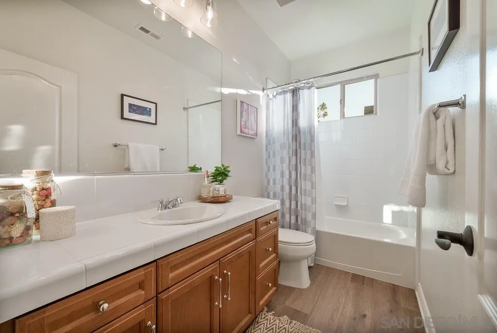 Photo #35: 250031937 Listing: Photo #35