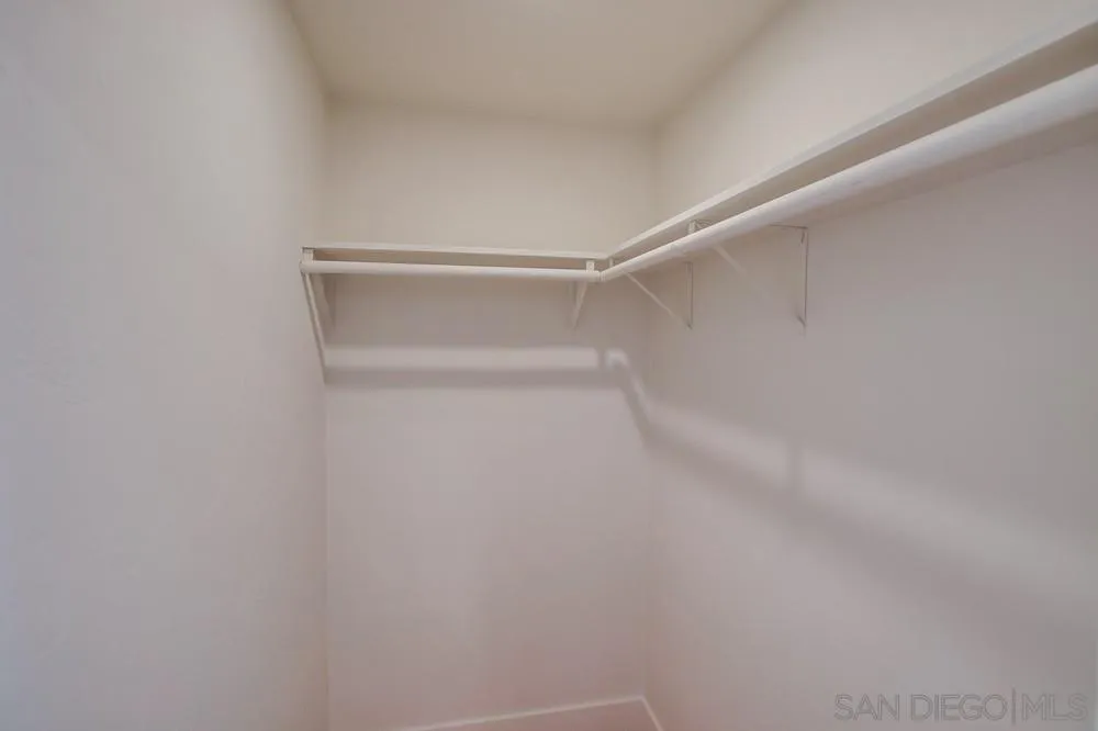 https://cdn.realtyfeed.com/cdn/127/250031951/e1e458d9a343dd8162b7bd4e9b3ecf28.webp