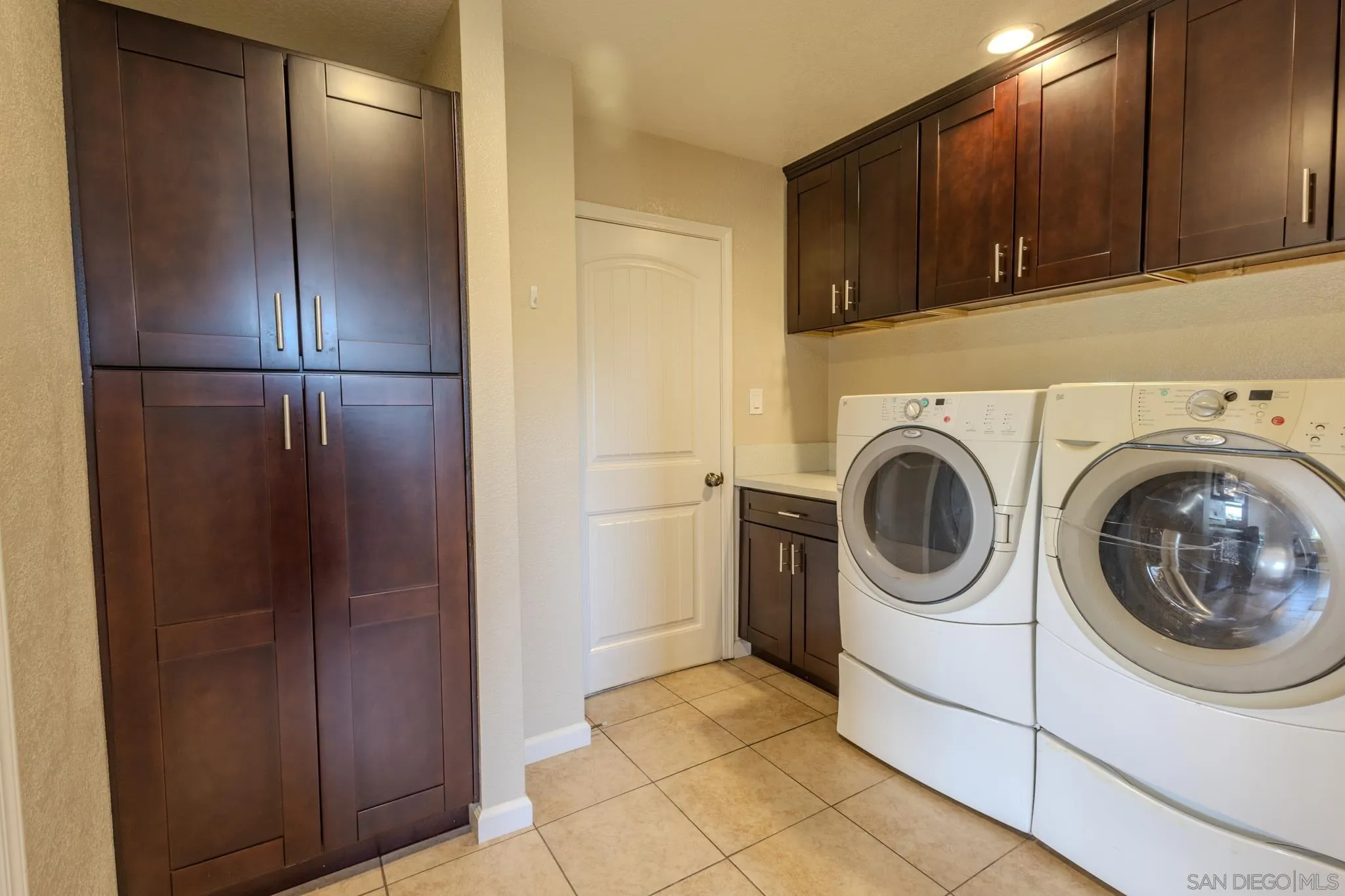 https://cdn.realtyfeed.com/cdn/127/250031952/6178ccef8a46b556c1e314e9aca49369.webp
