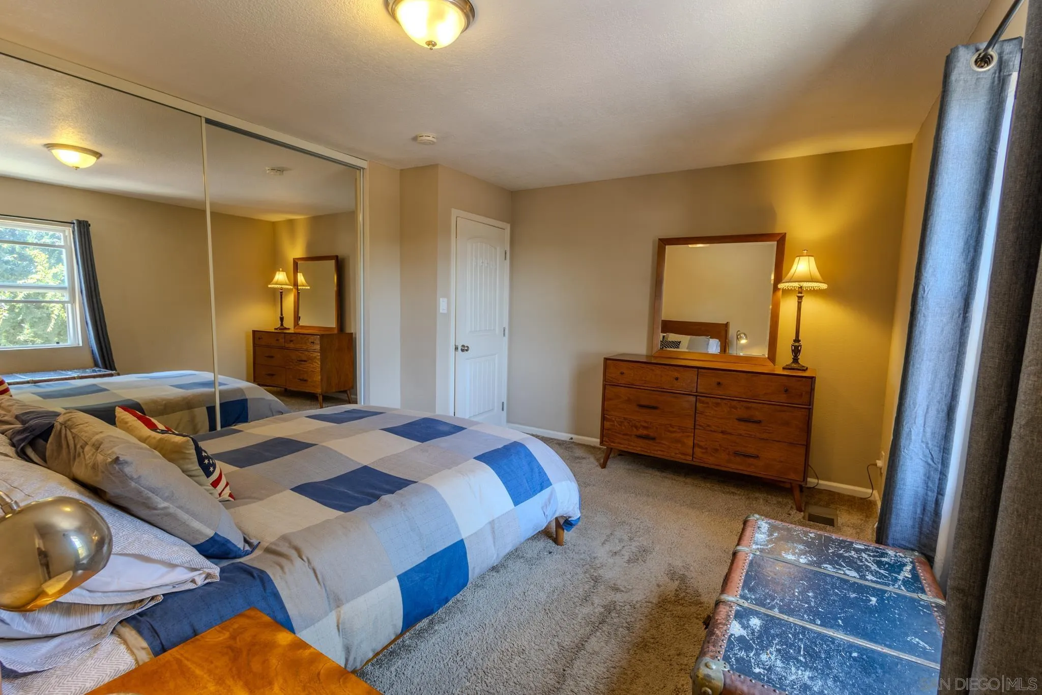 https://cdn.realtyfeed.com/cdn/127/250031952/b86ff2fc95c7791b60c0885887ab2c10.webp