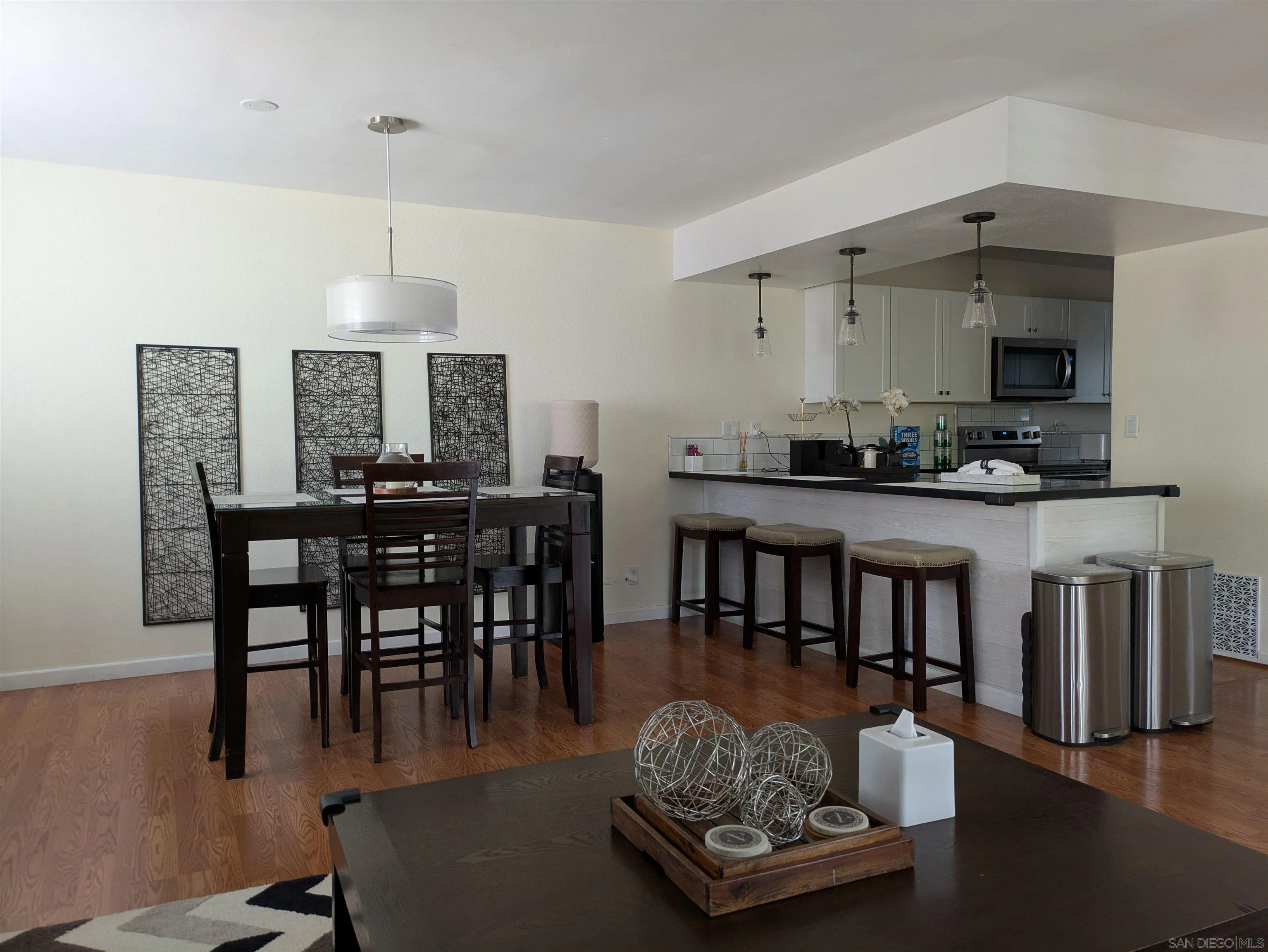 Photo #7: 250031958 Listing: Photo #7