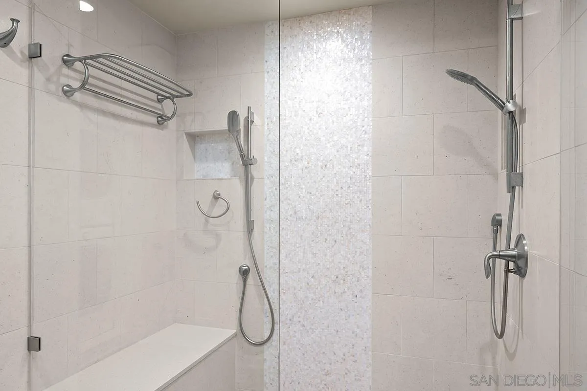 Photo #16: 250031969 Listing: Photo #16