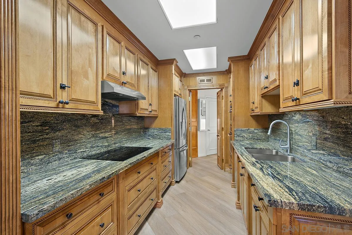 Photo #9: 250031969 Listing: Photo #9