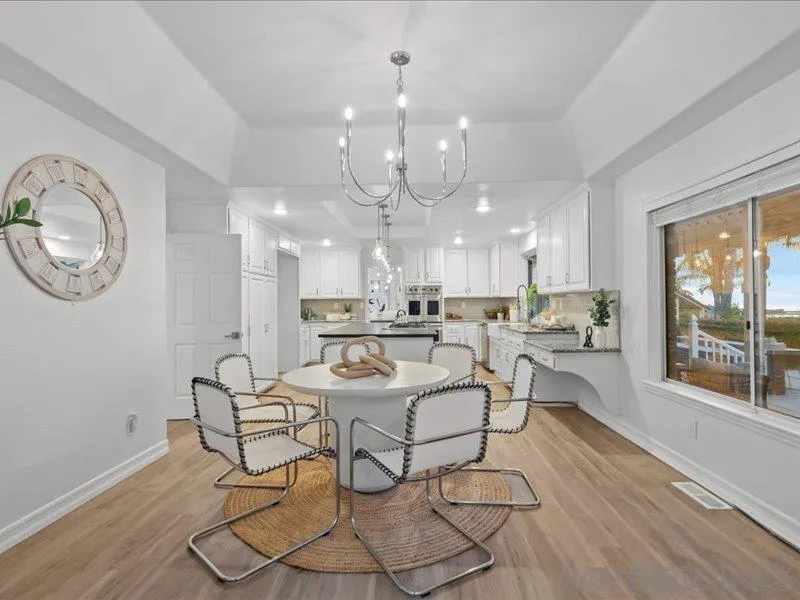 https://cdn.realtyfeed.com/cdn/127/250031975/29a07a6fddf711ef790a4281cd85b084.webp