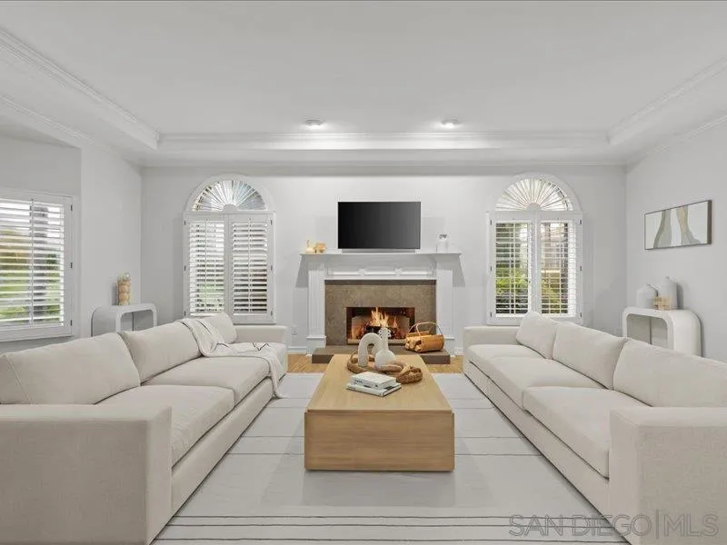 https://cdn.realtyfeed.com/cdn/127/250031975/732874c923bfa6633317a2b0caa6b807.webp