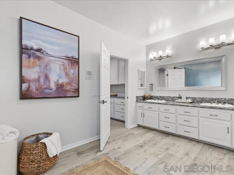 https://cdn.realtyfeed.com/cdn/127/250031975/b414748a467a61e0fea1a35ef02fa77b.webp