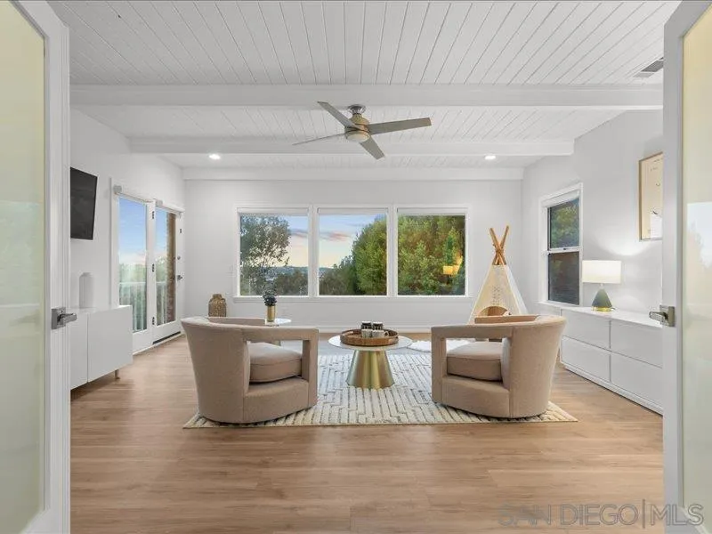 https://cdn.realtyfeed.com/cdn/127/250031975/d804eba5e72f2802b229205320a948a1.webp
