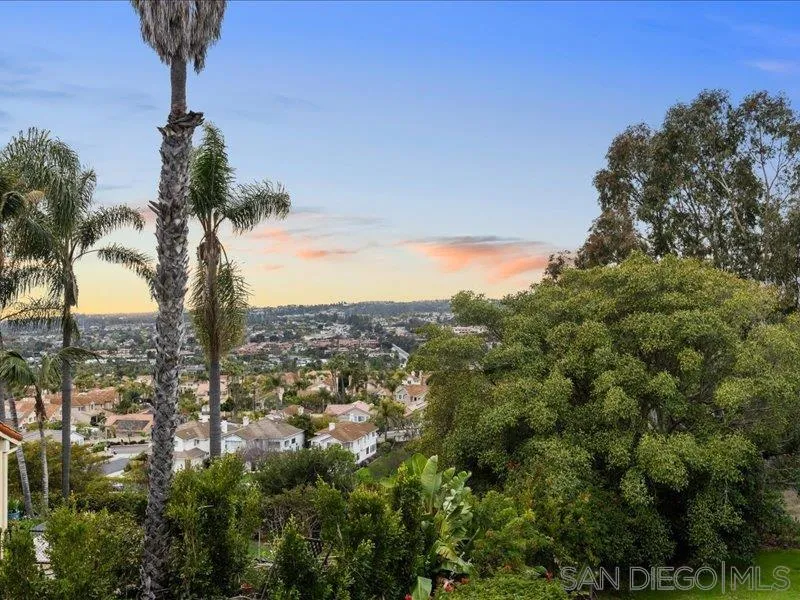 https://cdn.realtyfeed.com/cdn/127/250031975/e6abb83f79a61337e798df218a24cb73.webp