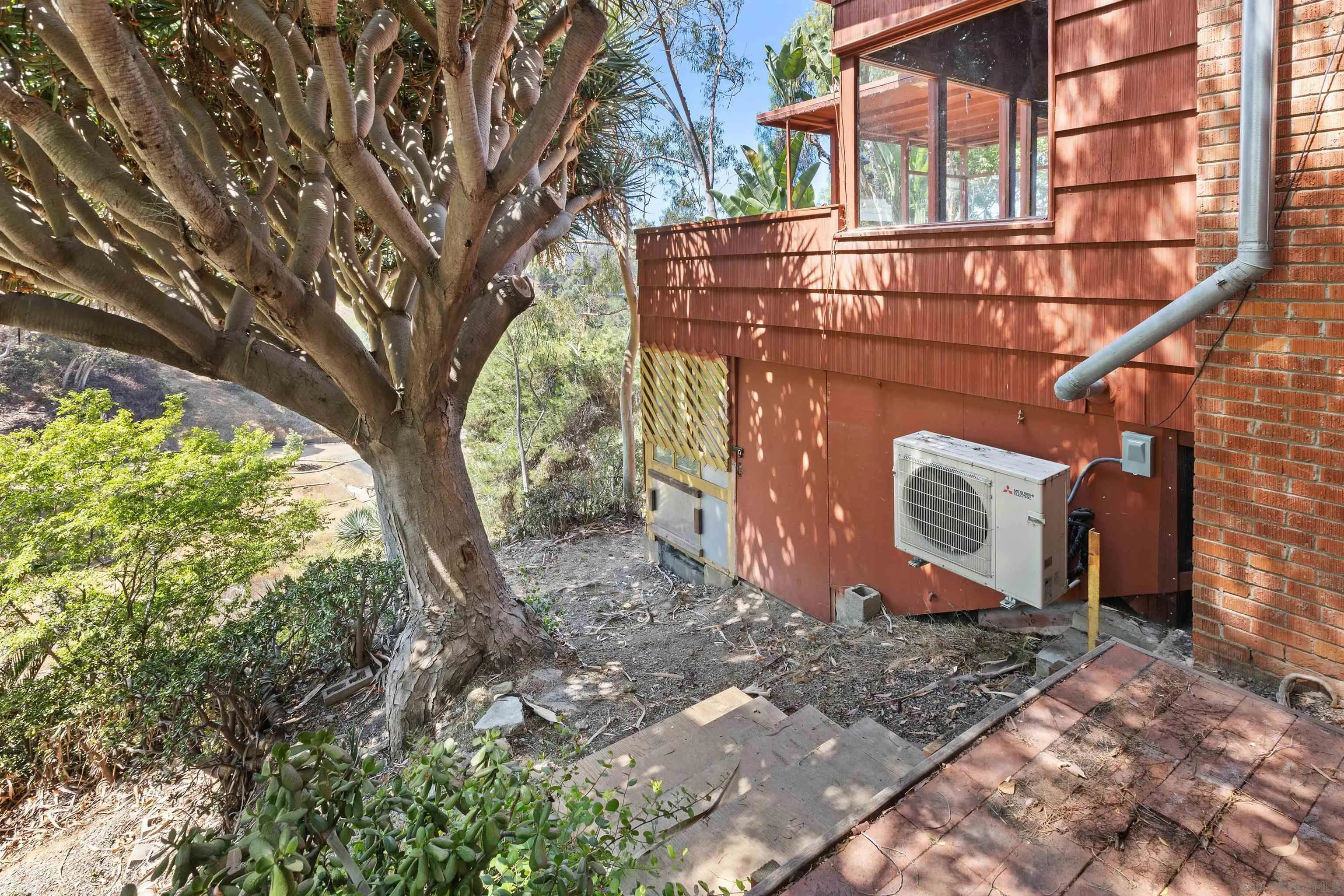 https://cdn.realtyfeed.com/cdn/127/250031976/25acde8a25e88fe6685c1ed898e23c0a.webp