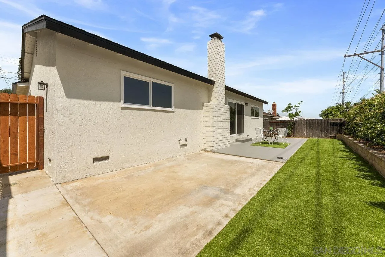 https://cdn.realtyfeed.com/cdn/127/250031984/8bfd151f84db46252b6923dd65b69bfc.webp