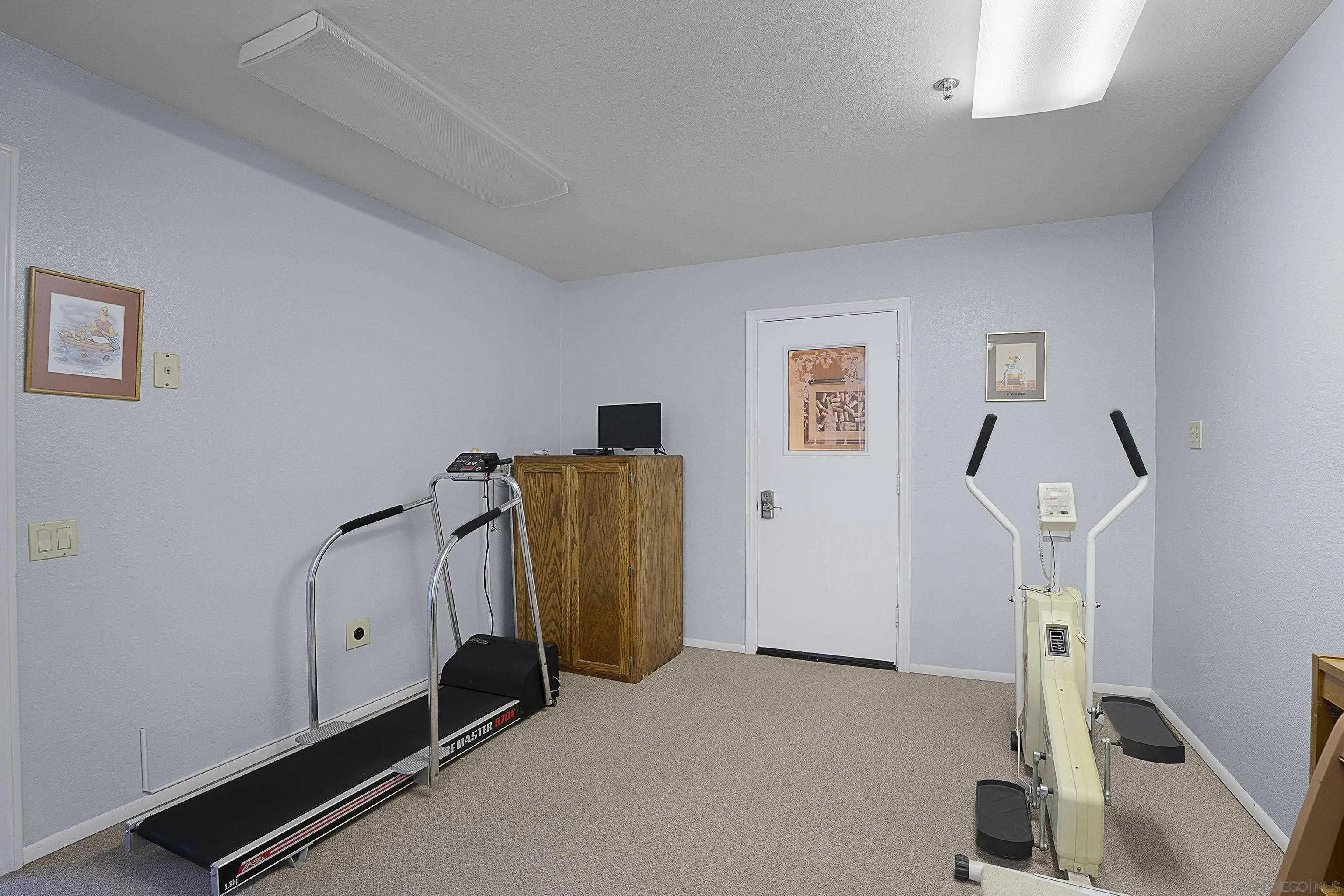 https://cdn.realtyfeed.com/cdn/127/250031990/b8e0105f4a9f2964132a1cfa39ba3a45.webp