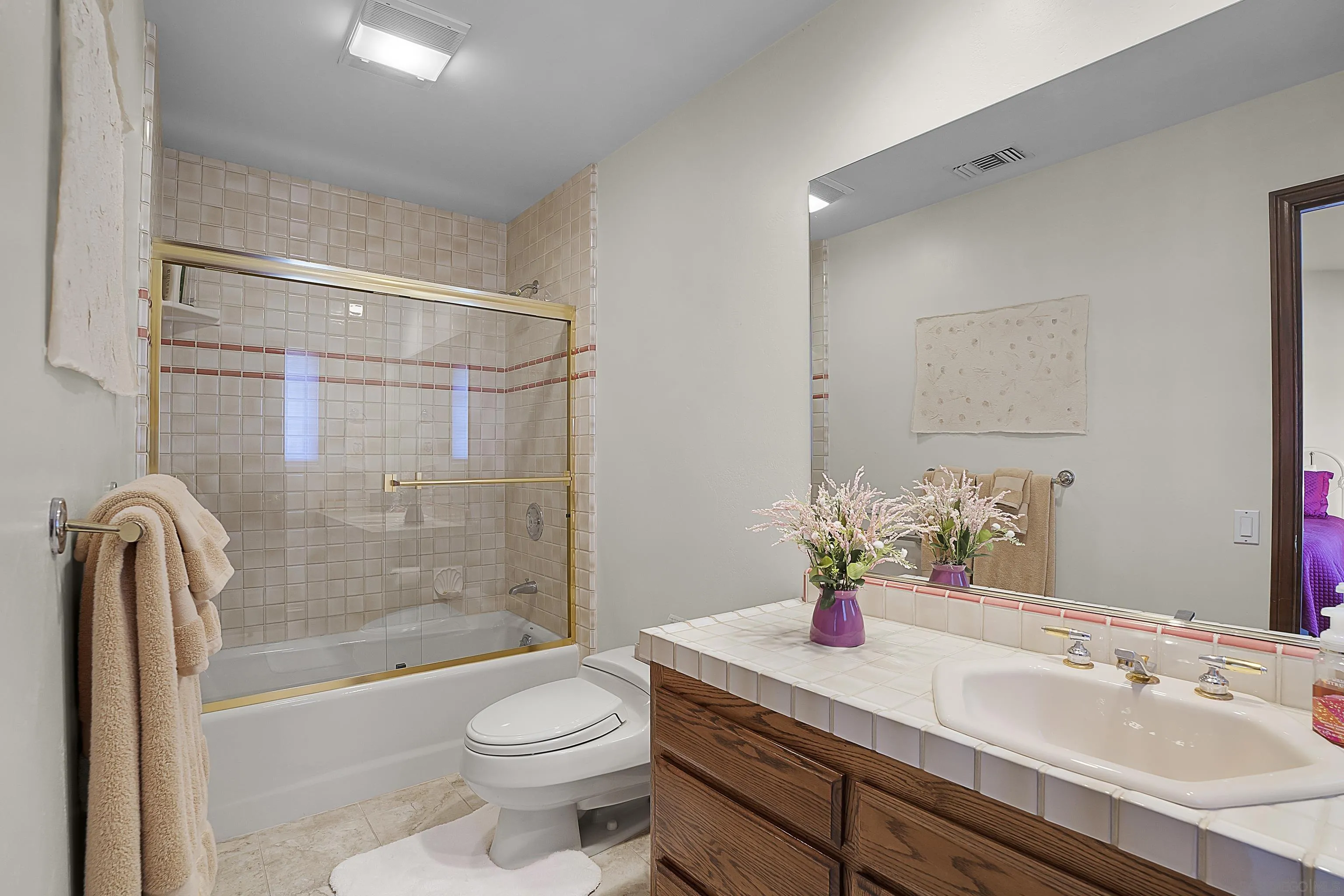 https://cdn.realtyfeed.com/cdn/127/250031990/df776a99c00c6db64dbdb99abf50ec4b.webp