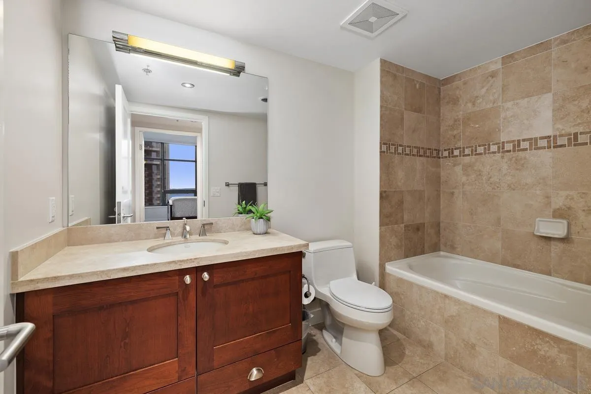 Photo #12: 250031992 Listing: Photo #12