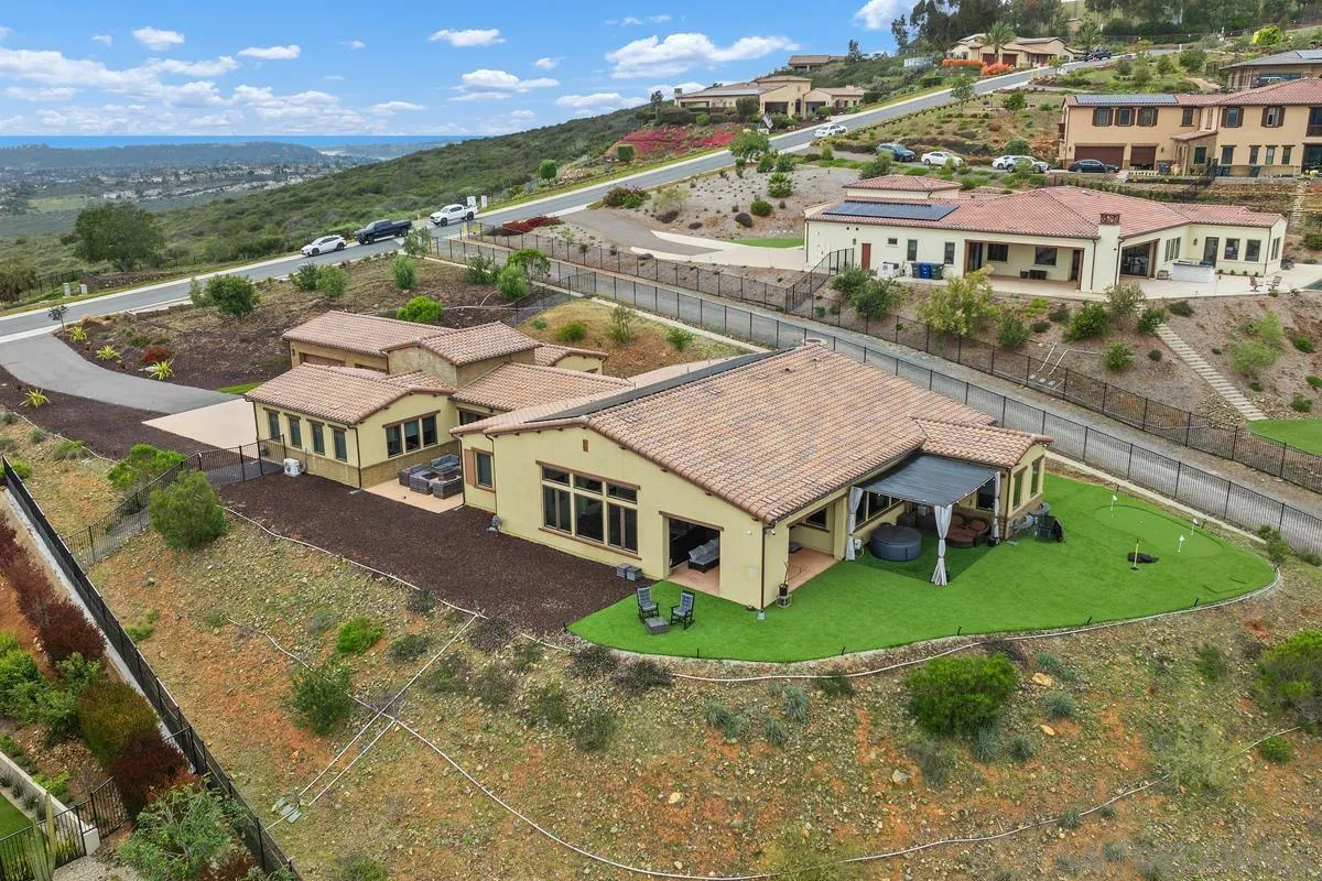 https://cdn.realtyfeed.com/cdn/127/250032012/158050415d29e20de8ef63ef3c8fa48c.webp