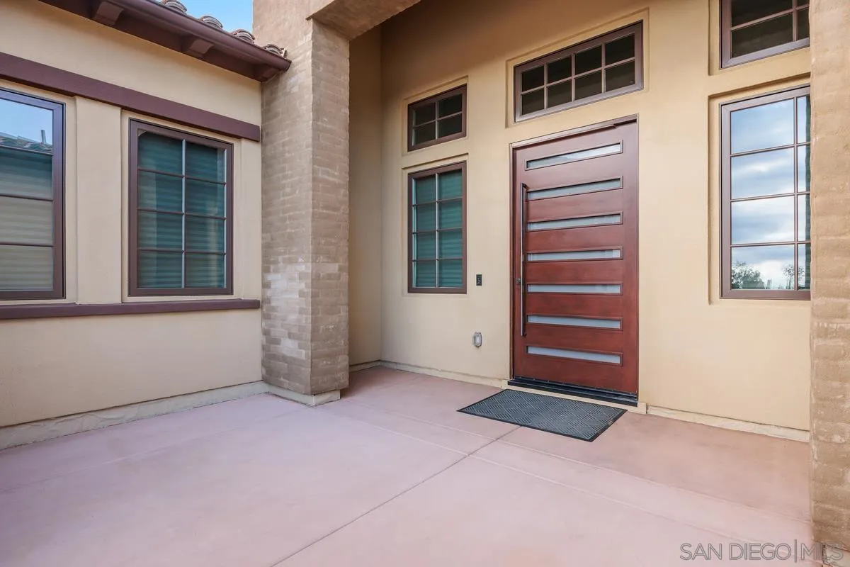 https://cdn.realtyfeed.com/cdn/127/250032012/863df396203aa2741468e981dc2315a3.webp