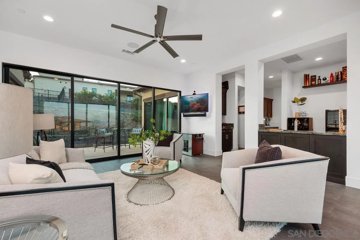 https://cdn.realtyfeed.com/cdn/127/250032012/b625f48a8f139e6bbfe4fd15bff87722.webp