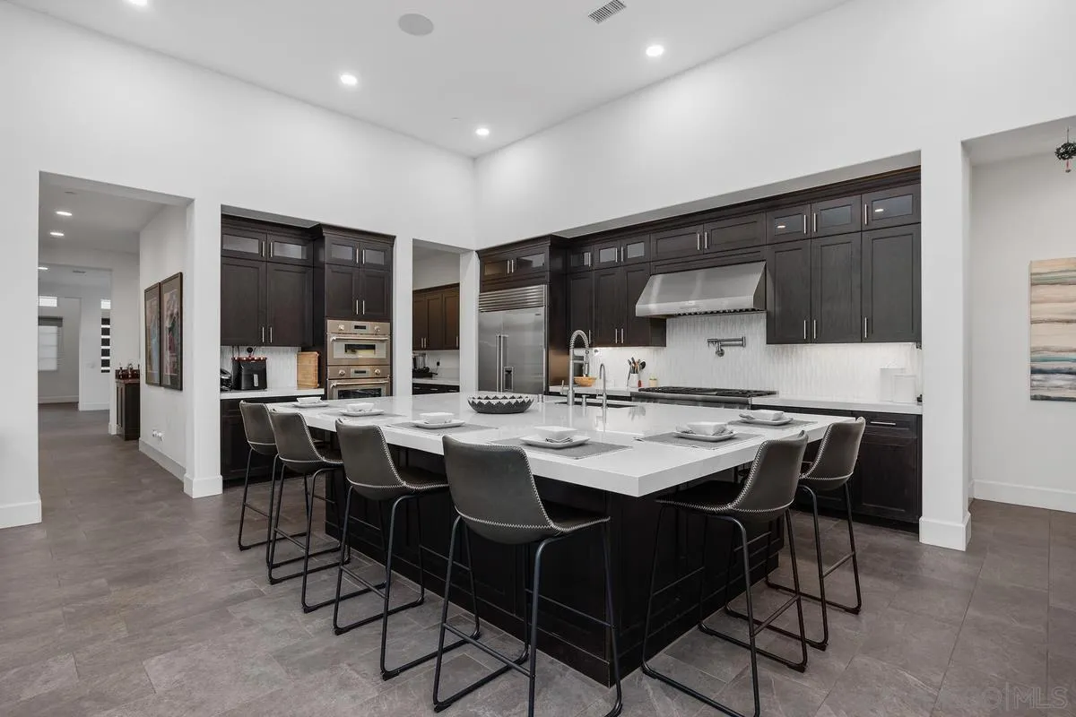 https://cdn.realtyfeed.com/cdn/127/250032012/c2bcb122dae0a65e22c8b8920f543106.webp