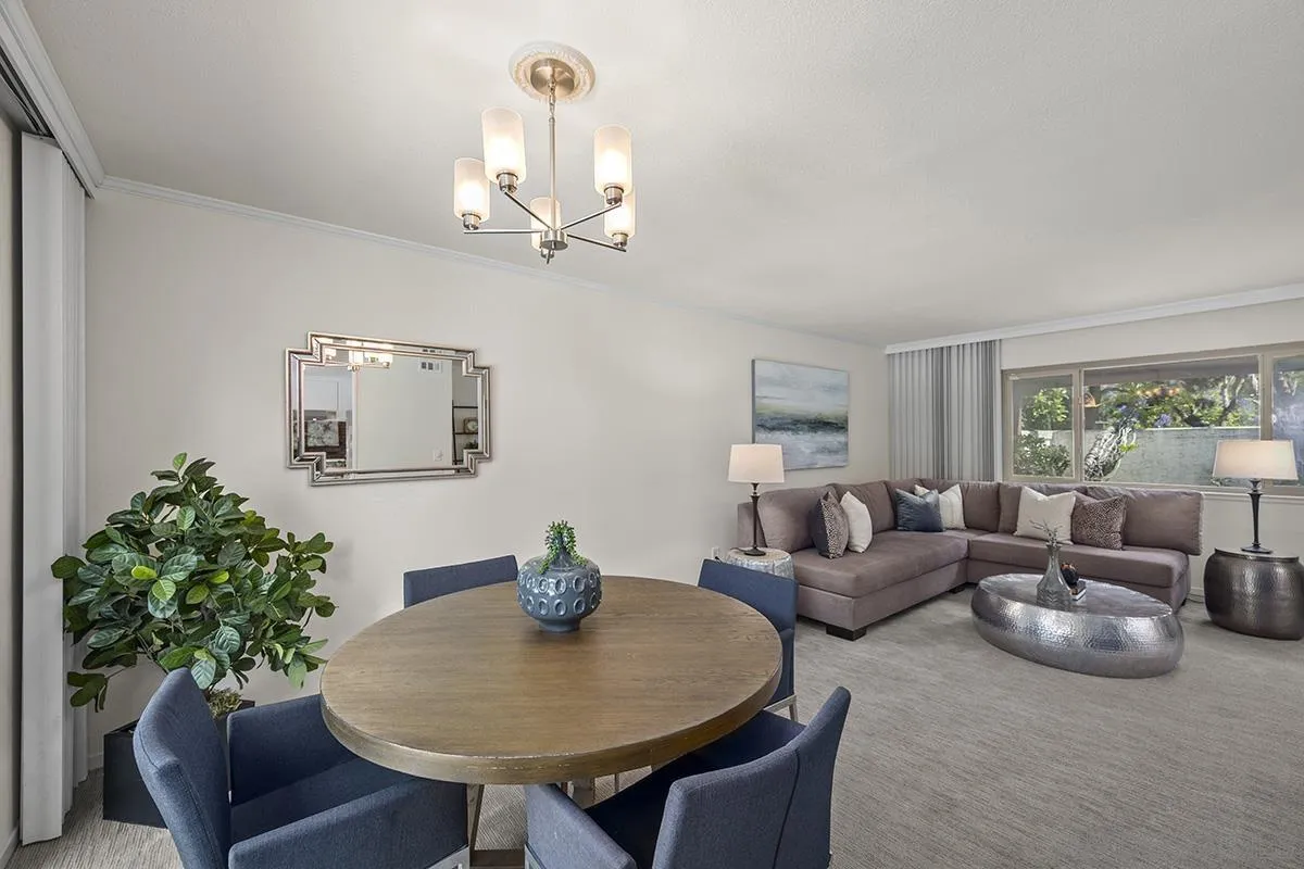 https://cdn.realtyfeed.com/cdn/127/250032013/415b521eb60695187b98e4a2e30184c6.webp