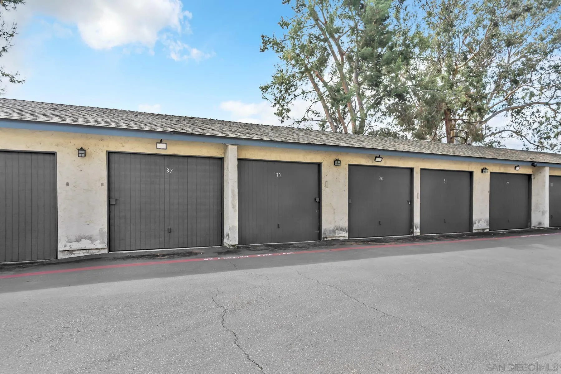 Photo #36: 250032014 Listing: Photo #36