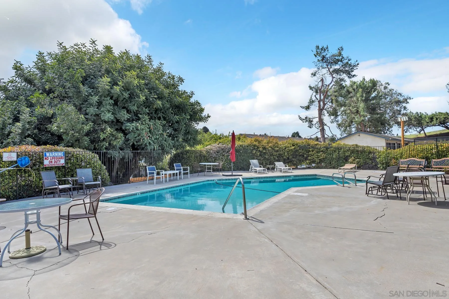 Photo #2: 250032014 Listing 